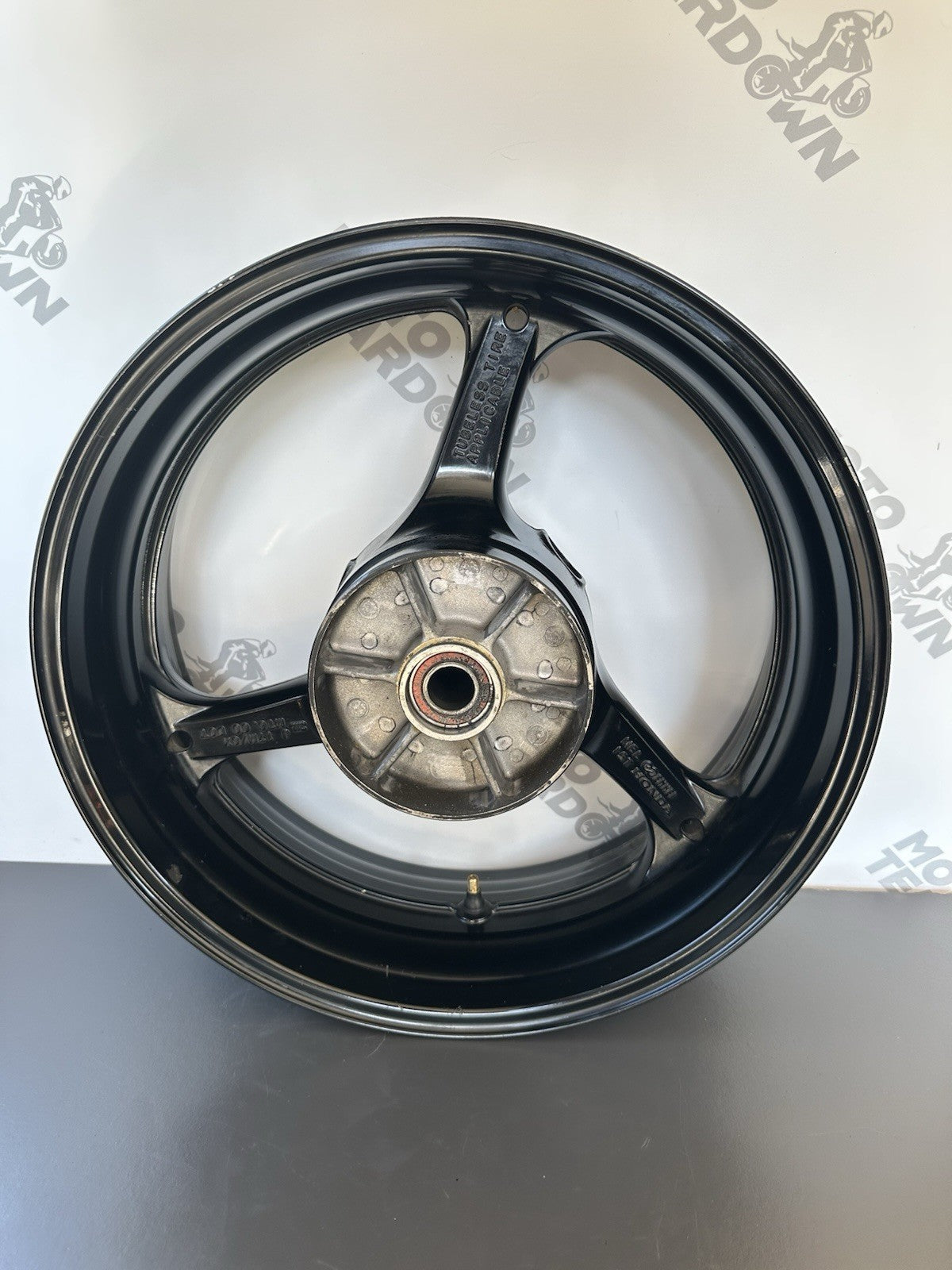 Honda CBR1000RR Rear Wheel Rear Rim 2004 2005 RR4 RR5 CBR1000RR rear Wheel OEM