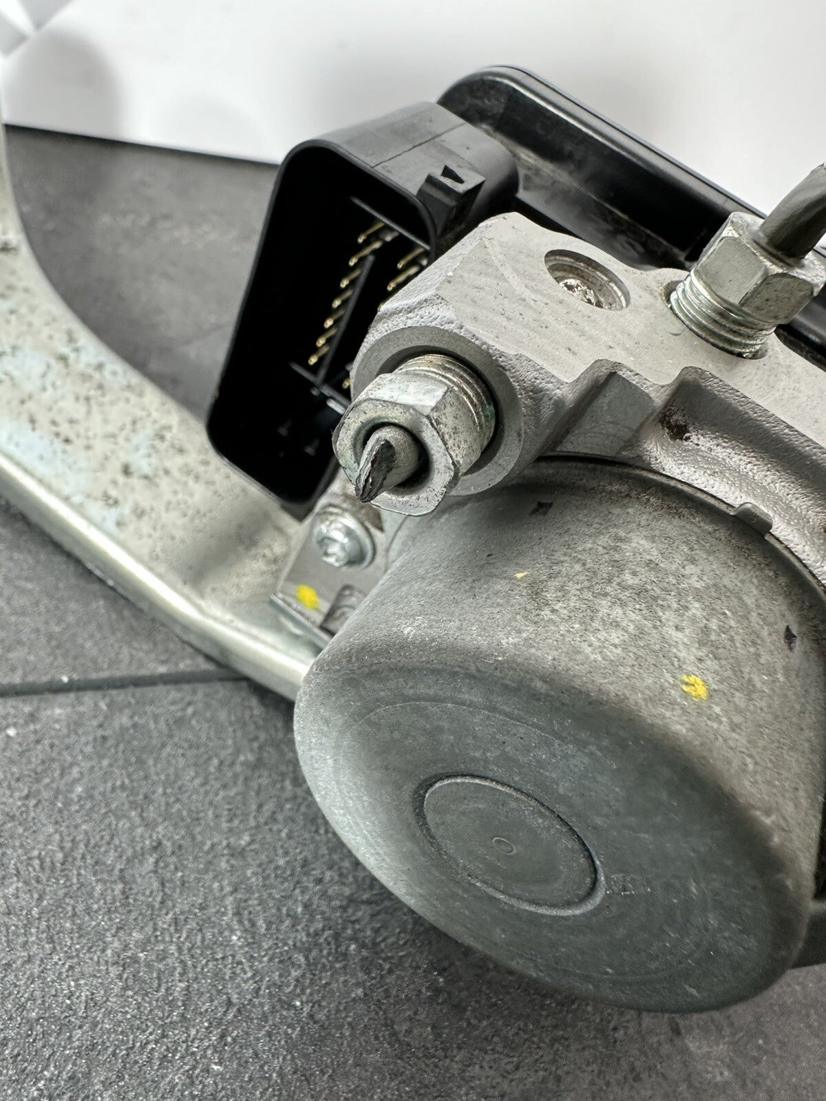 Suzuki GSXR 1300 2016 HAYABUSA ABS Brake Pump Actuator 18408 Miles OEM