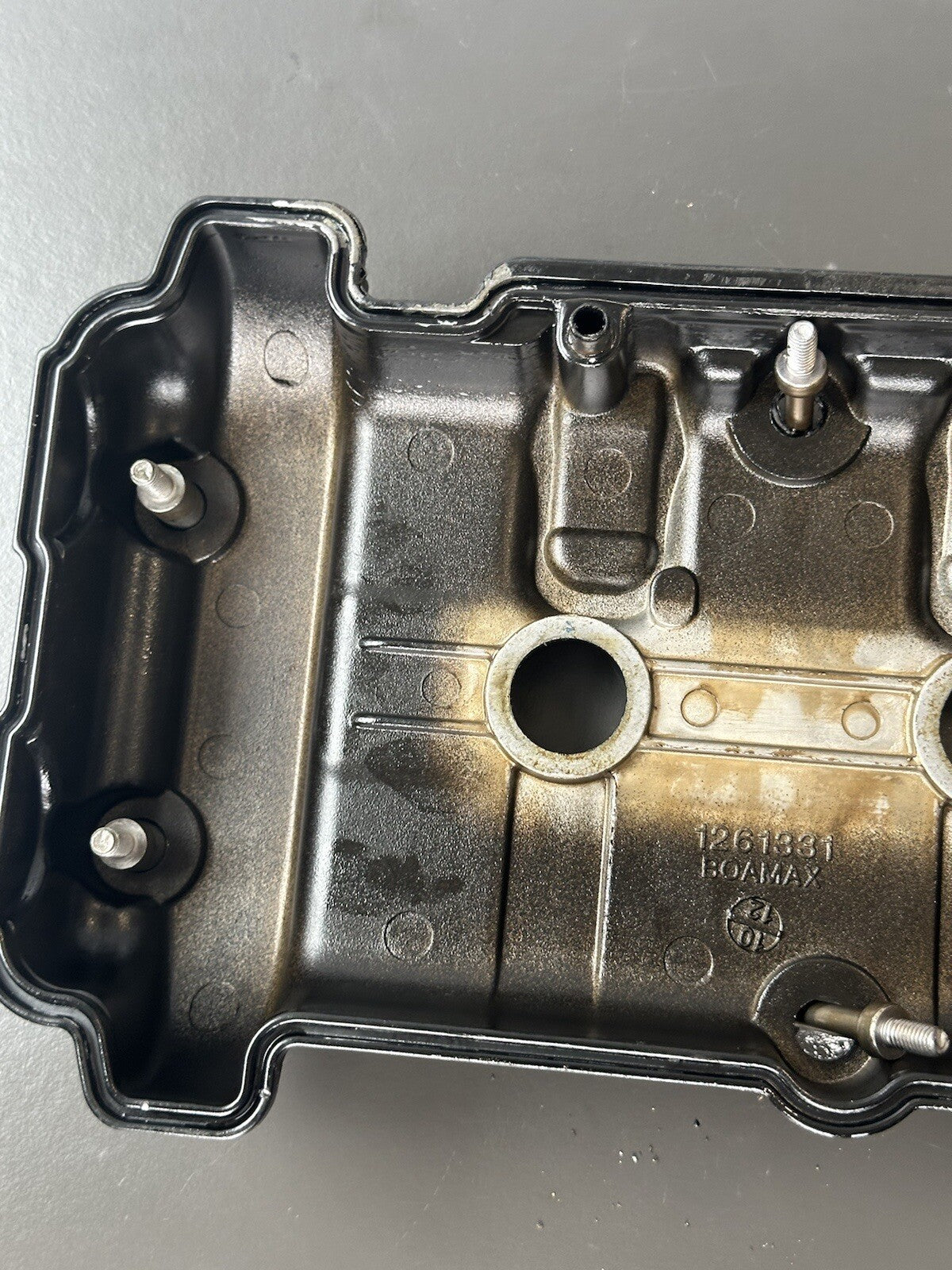 Speed Triple 1050 Engine Rocker Cam Cover Genuine Triumph 2011-2015 DESCRIPTION