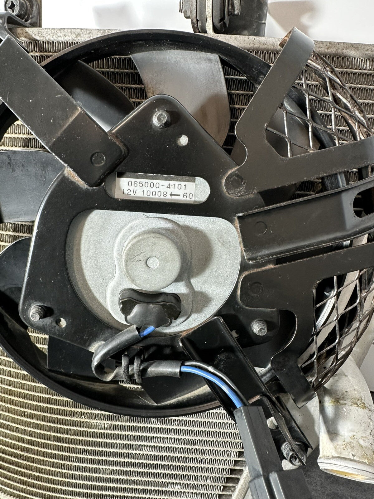 Suzuki GSXR 1000 2014 Radiator Coolant Radiator 22774 Miles 2009-2016 OEM