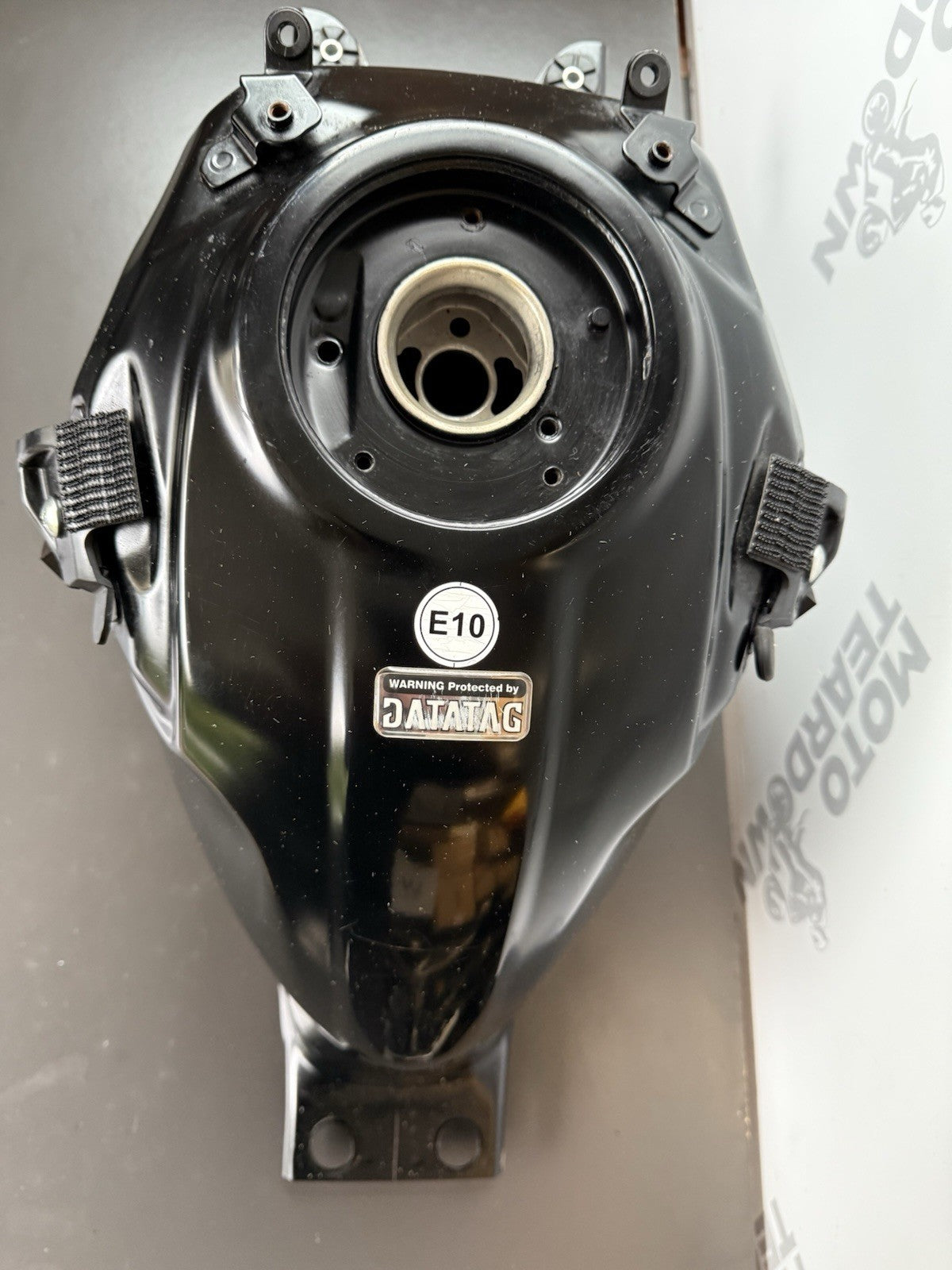 Suzuki GSXS 125 petrol Tank fuel tank 2017 - 2022 GSXS 125 Fuel Tank Petrol Tank