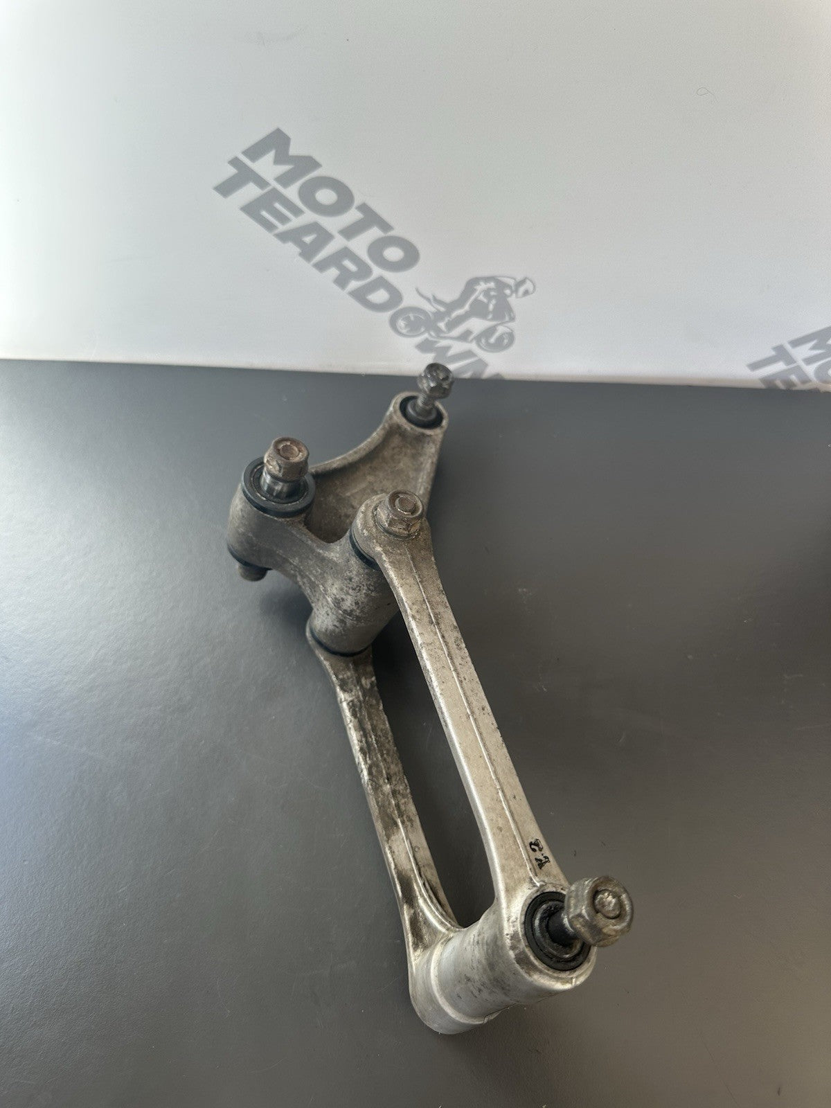 Honda CBR 1000 RR 2004 2005 Rear shock bottom linkage rod 52465-MEL-000 OEM
