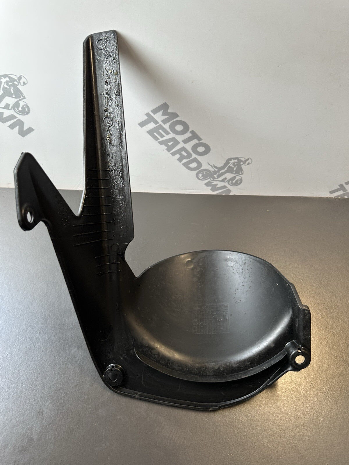 KTM 125 Duke Rear Hugger Mudguard KTM 125 DUKE REAR MUDGUARD CHAIN GUARD 2024-25
