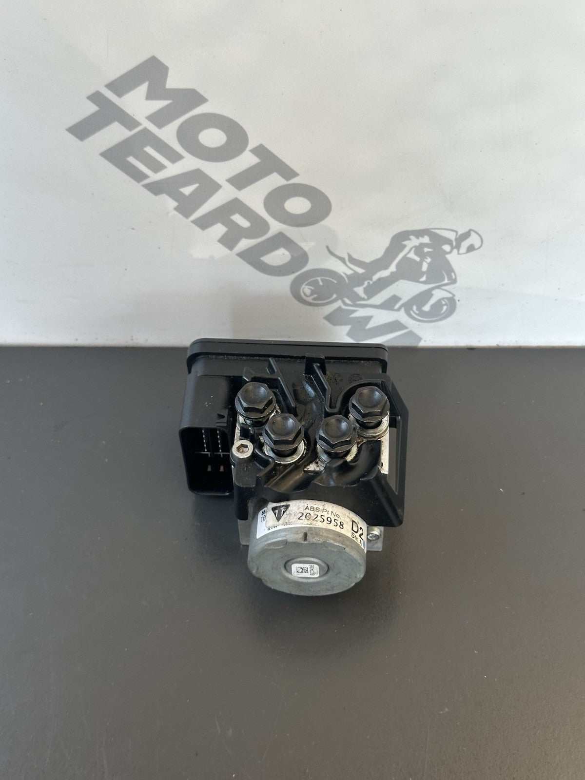 Triumph Street Triple 765 R ABS Pump OEM Triumph Street Triple T2025958 2017-19