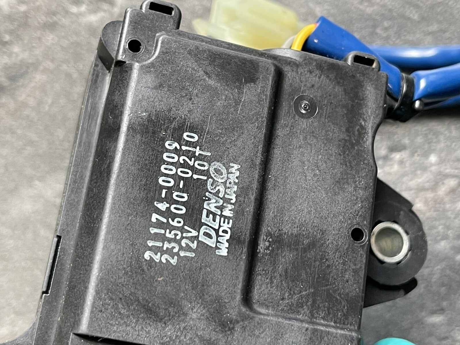 Kawasaki Ninja ZX10R 2017 Exhaust Servo Motor Denso 16125 Miles 2016-2018 OEM