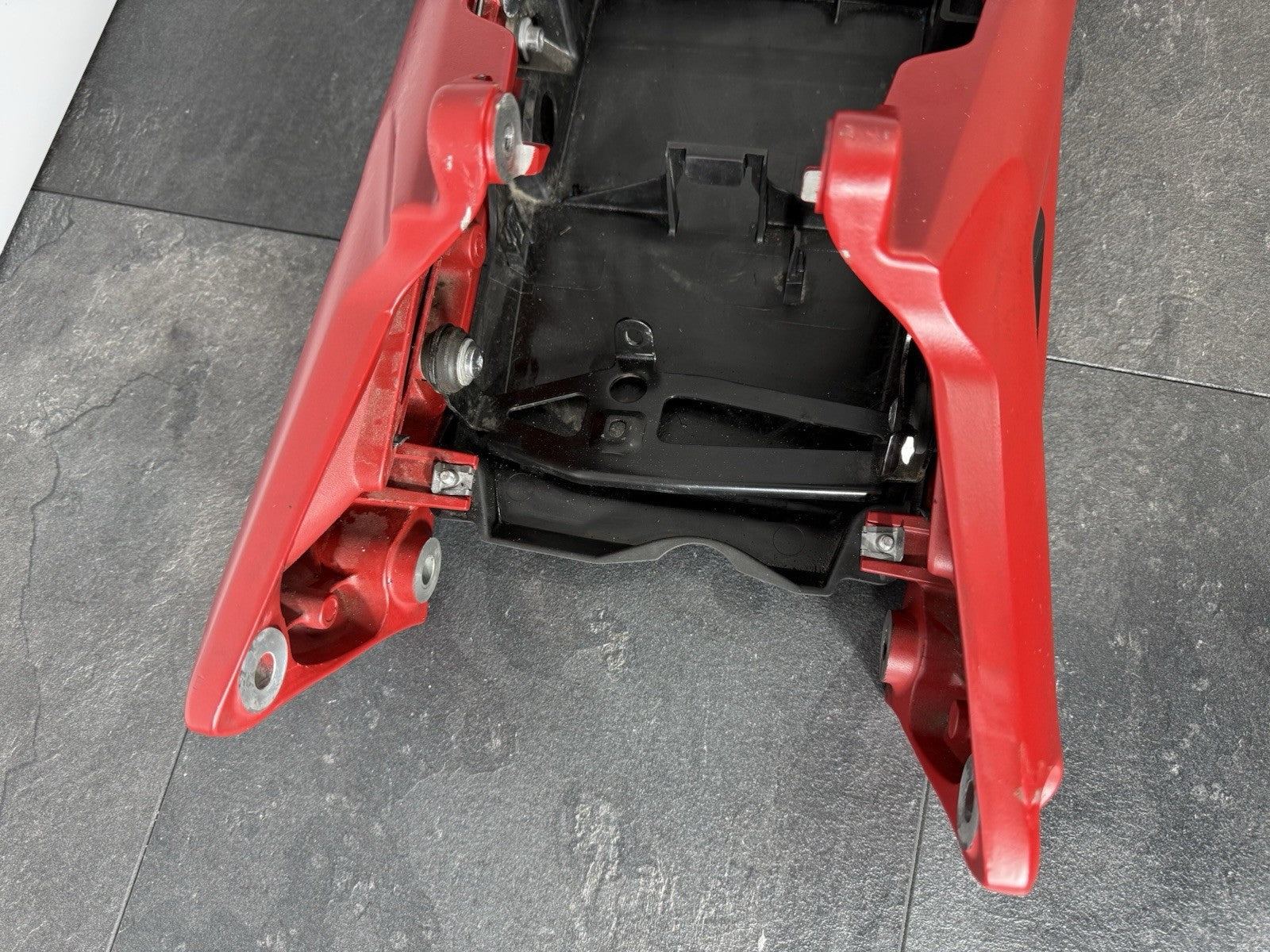 5ea94f98-e860-41c7-b7a6-fb19e0574882