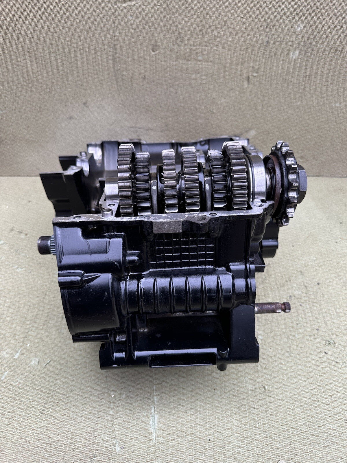 TRIUMPH 675 R DAYTONA GEAR BOX ASSEMBLY Top Engine Case 2011 675R Gear Assembly
