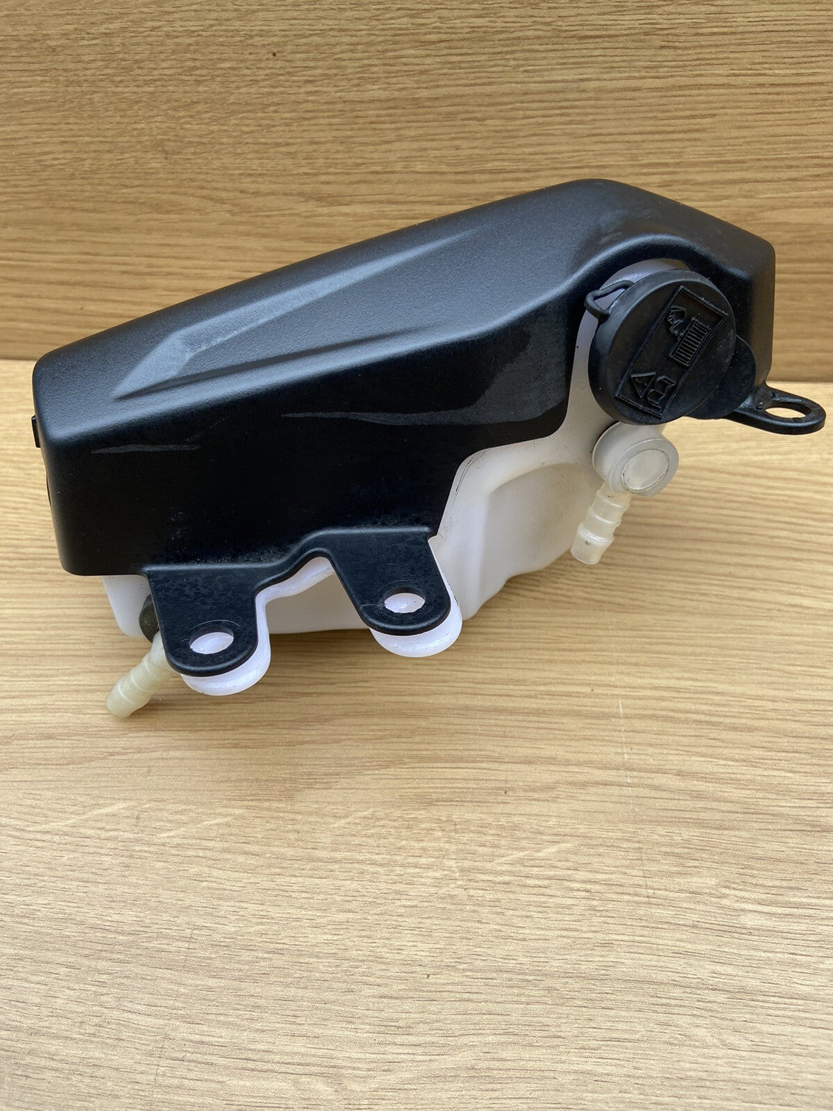 Triumph Street Triple 765 RS Coolant Water Tank Reservoir Overflow Bottle 2020