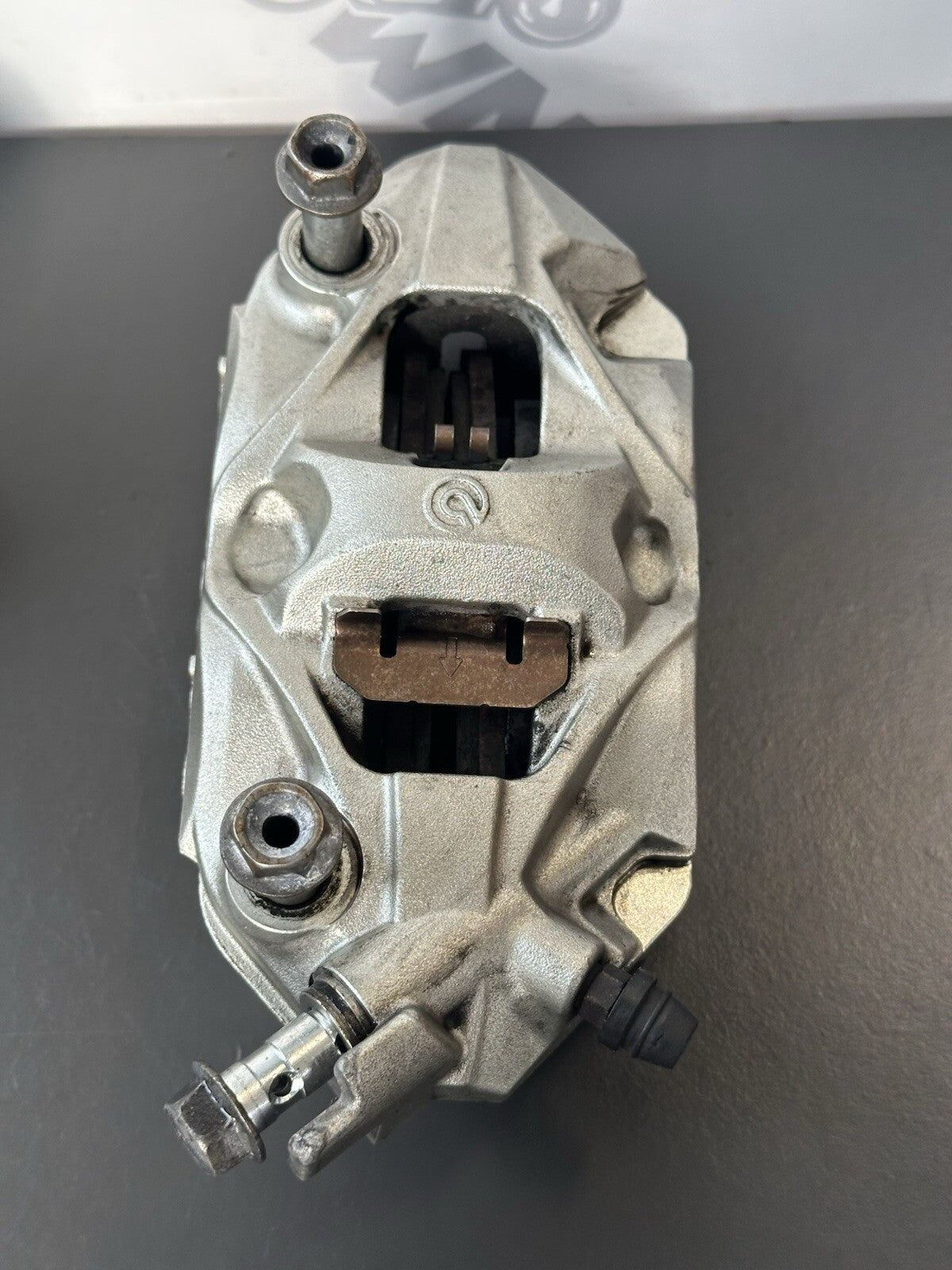 Suzuki GSXR600 GSXR750 Front brake calipers Brembo Monoblock 2011 - 2017 108mm