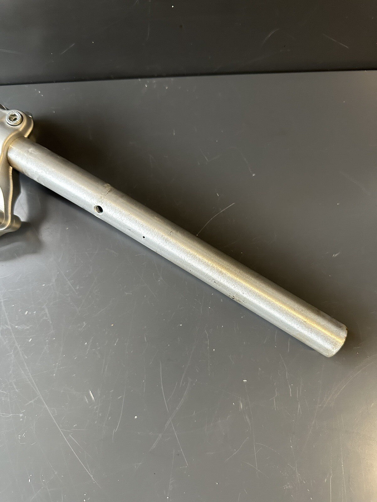 DUCATI PANIGALE 959 RIGHT RH HANDLEBAR CLIP ON BAR **SLIGHTLY BENT** 959 Clip On