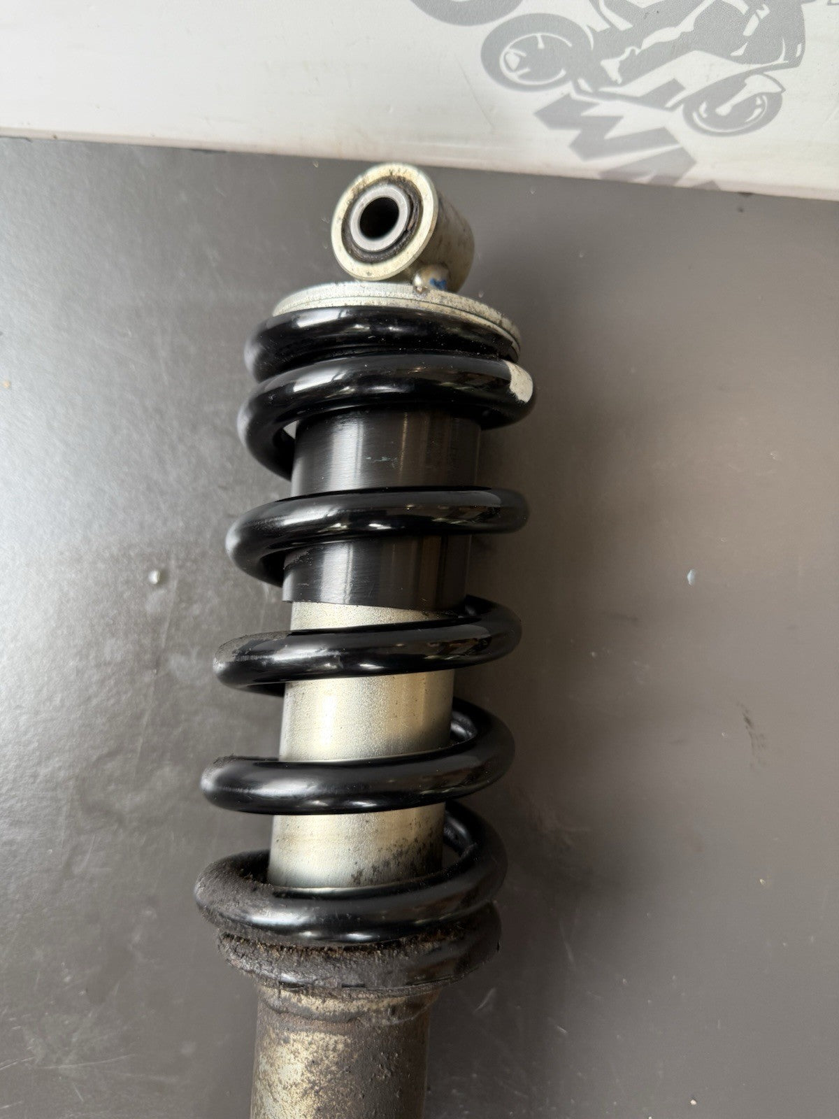 Suzuki GSXS 125 Rear Shock Absorber 2017-2021 SUZUKI GSXS 125 REAR SHOCK OEM