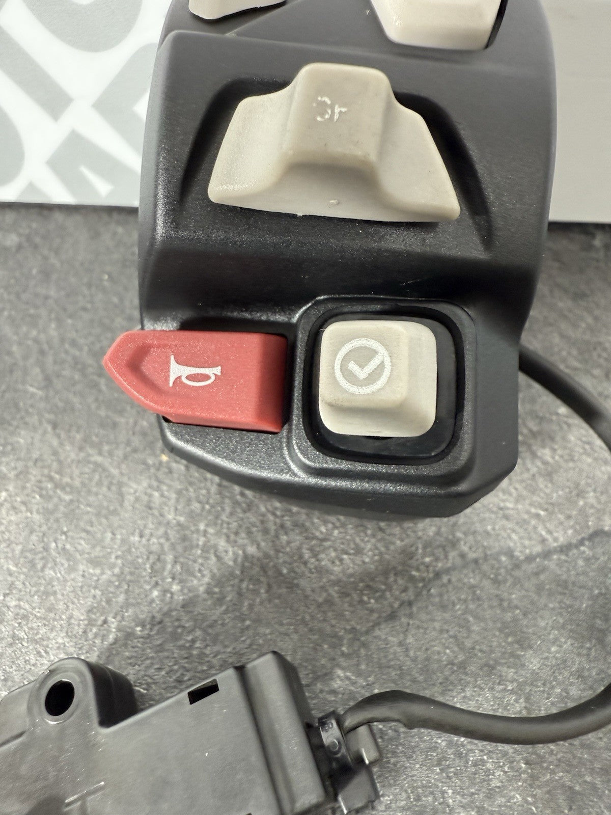 d412b865-cc45-46d7-b721-8bd352caa6e7