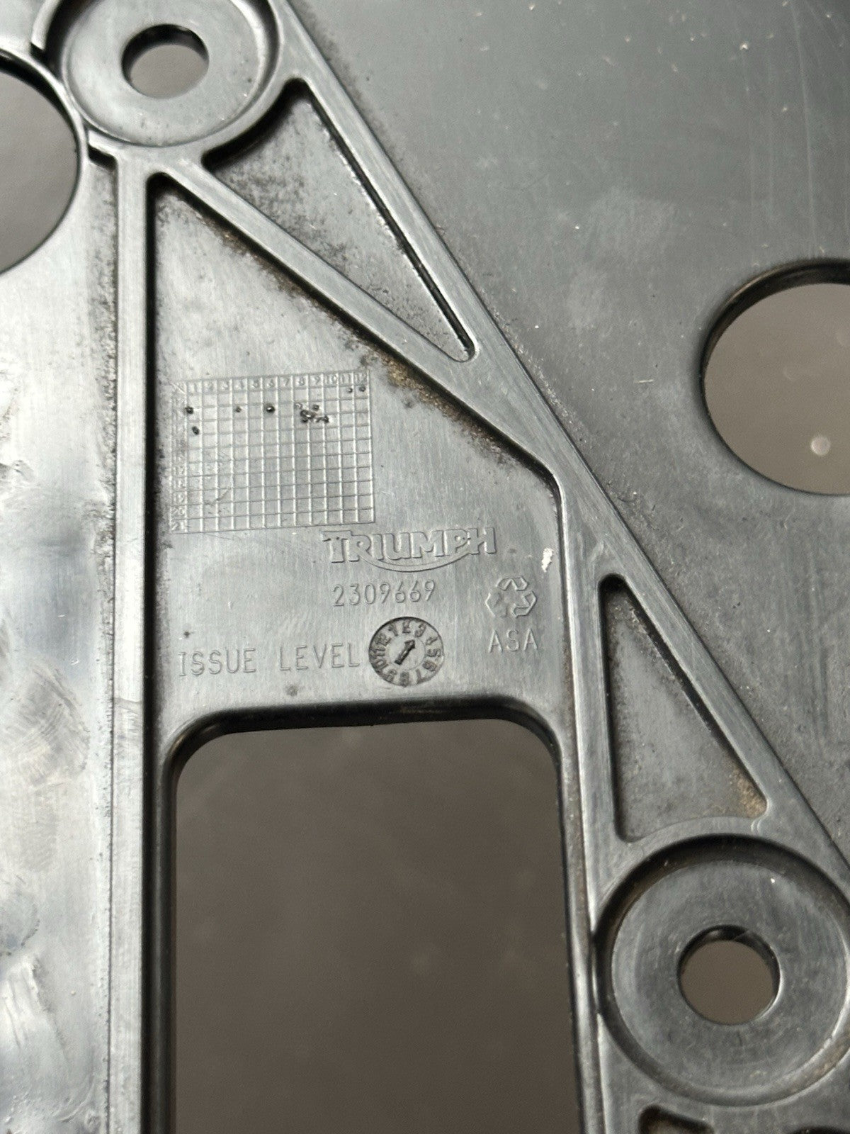 Triumph Street Triple 675R 2015 Clock Surround Speedo Mount 2013-2016 2309669