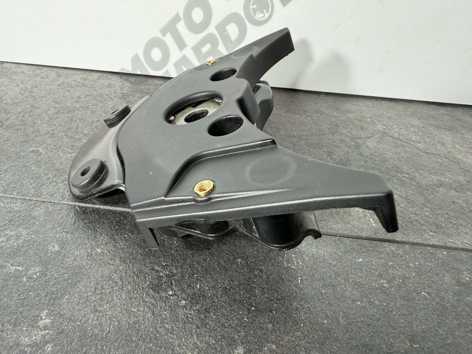 8d9c3096-9984-4c9d-b0de-ab10a09580d7