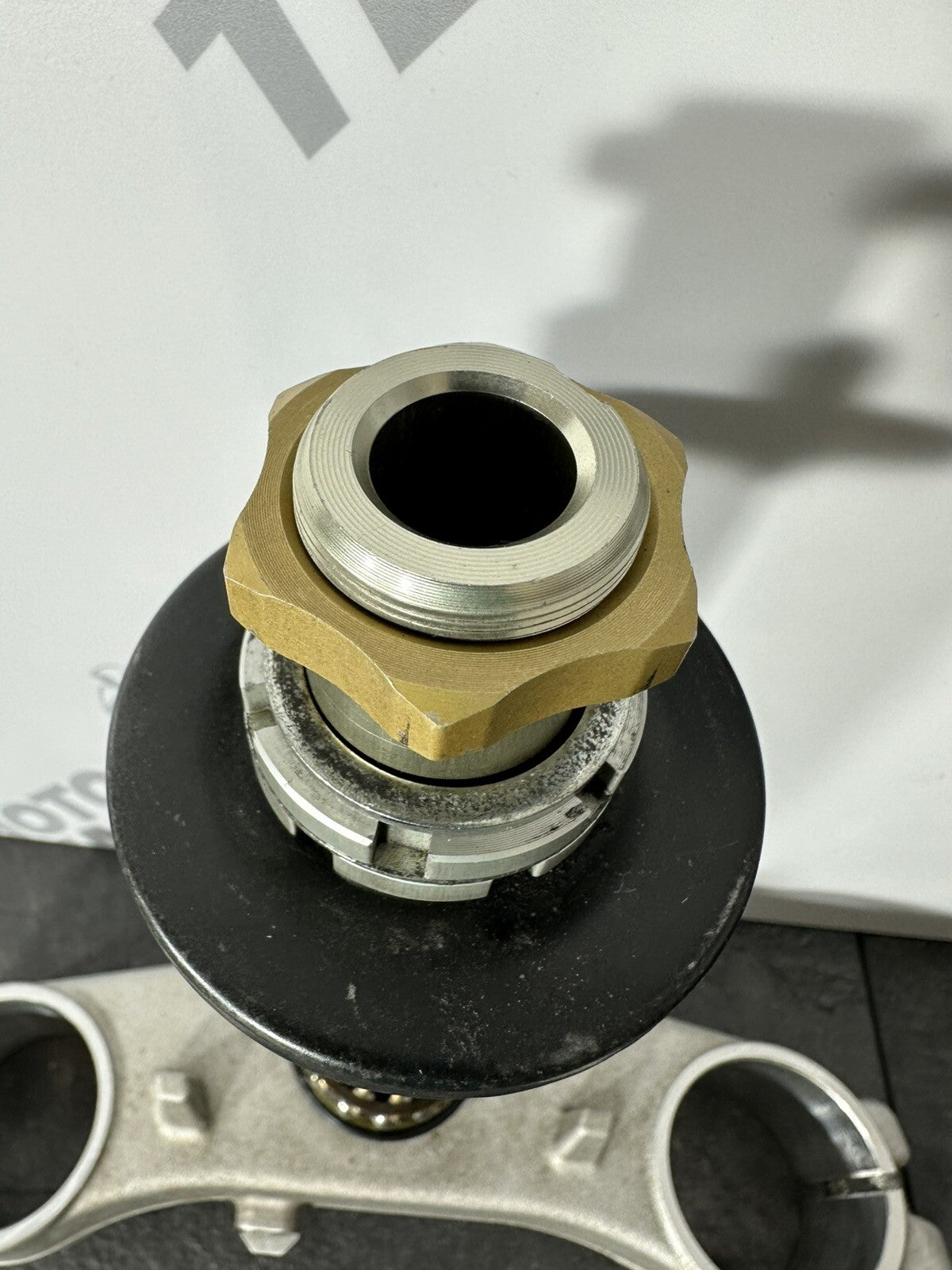 Suzuki GSXR 1000 2014 Lower Yoke Bottom Yoke Bearings 22774 Miles 2009-2016 OEM
