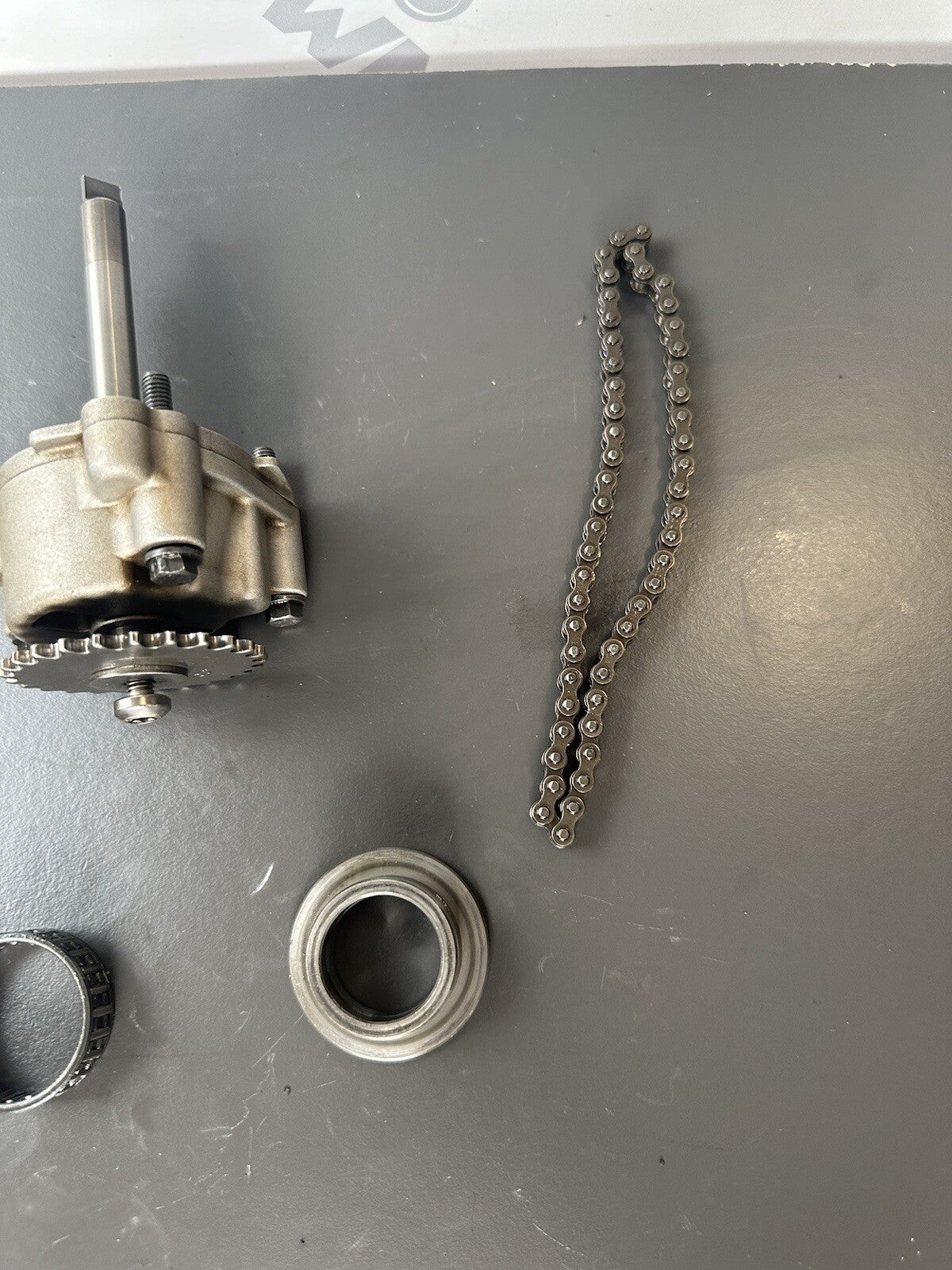 Triumph SPEED TRIPLE 1050 2011-2015 Oil Pump Speed Triple Oil Pump 2011-2015 OEM