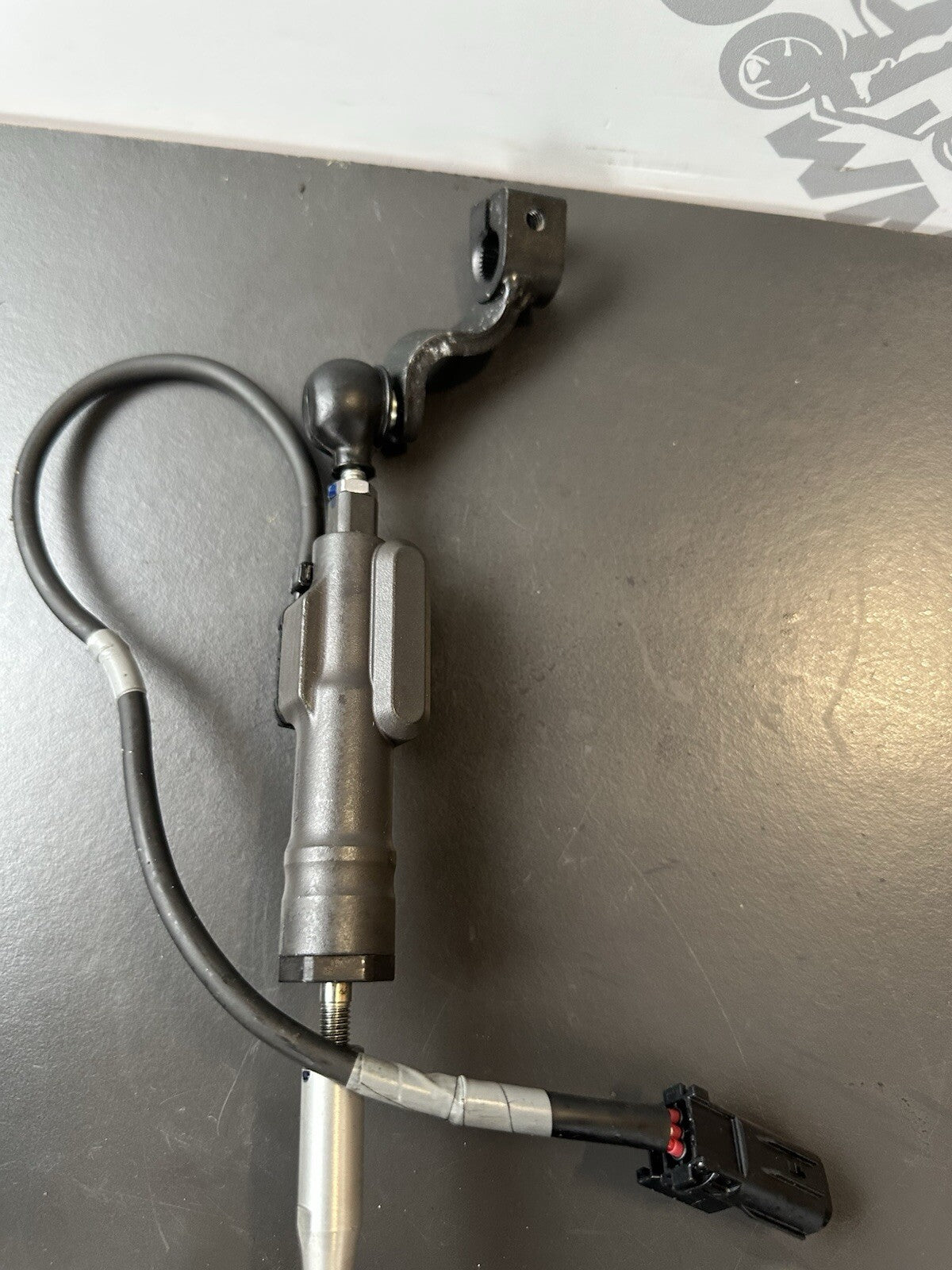 YAMAHA MT-09 SP Gear Shifter - B7N824800000 Yamaha MT09 SP Quickshifter OEM 2022