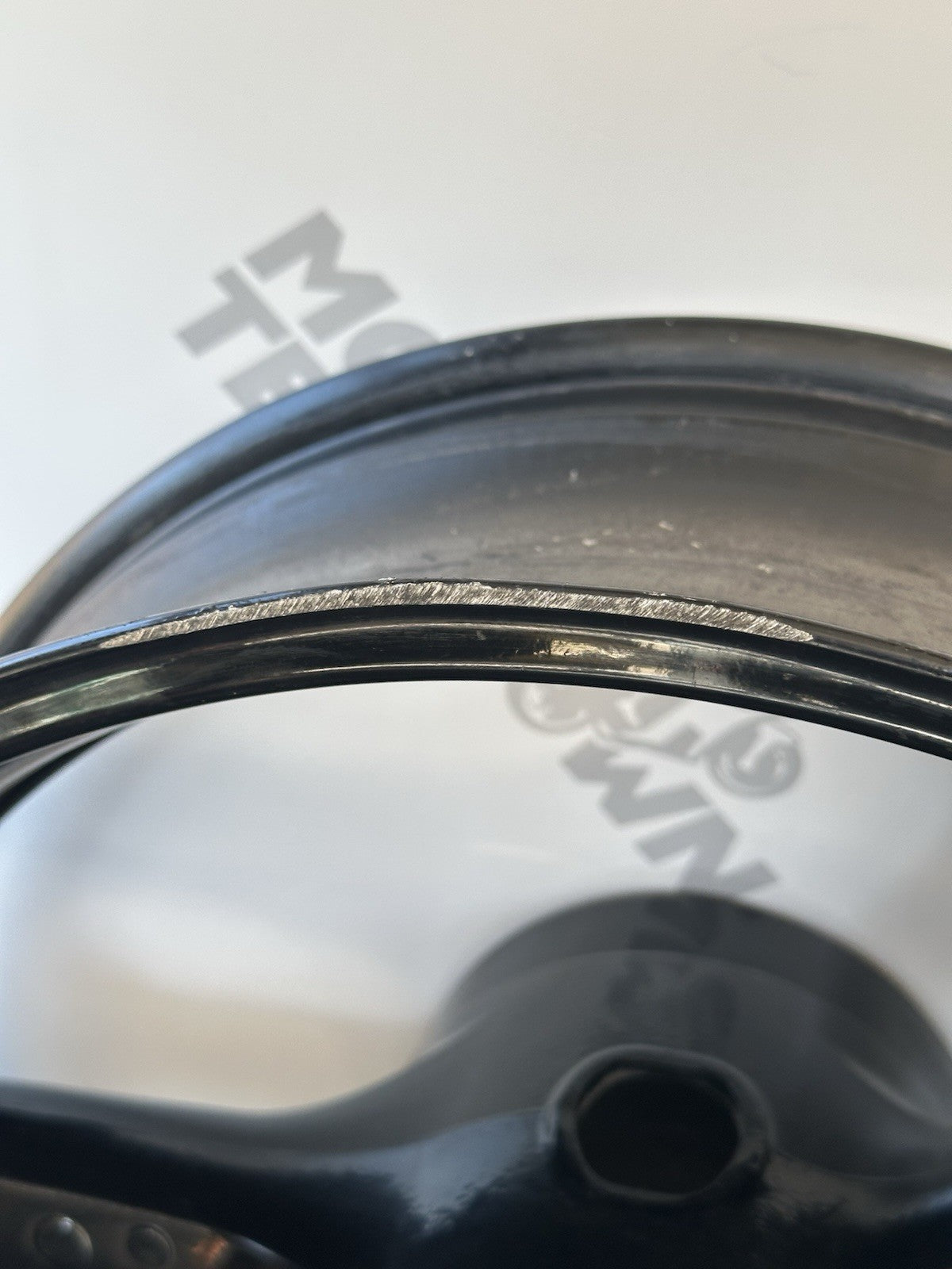 Honda CBR1000RR Rear Wheel Rear Rim 2004 2005 RR4 RR5 CBR1000RR rear Wheel OEM