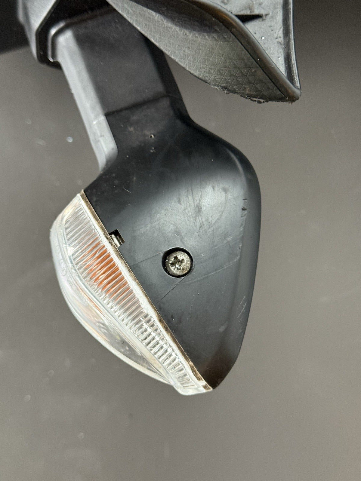 SUZUKI GSXS 125 REAR NUMBER PLATE HOLDER + INDICATORS 2017-2021 Tail Tidy OEM