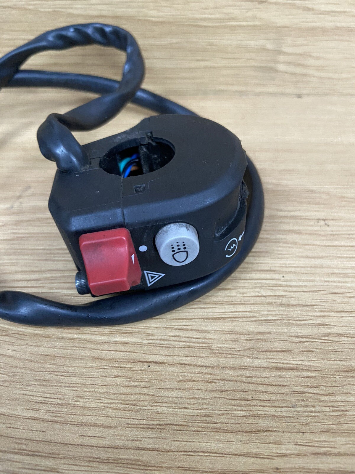 DUCATI SUPERSPORT 2019 RIGHT Switch HANDLEBAR SWITCH RT Switch SPARES / REPAIRS