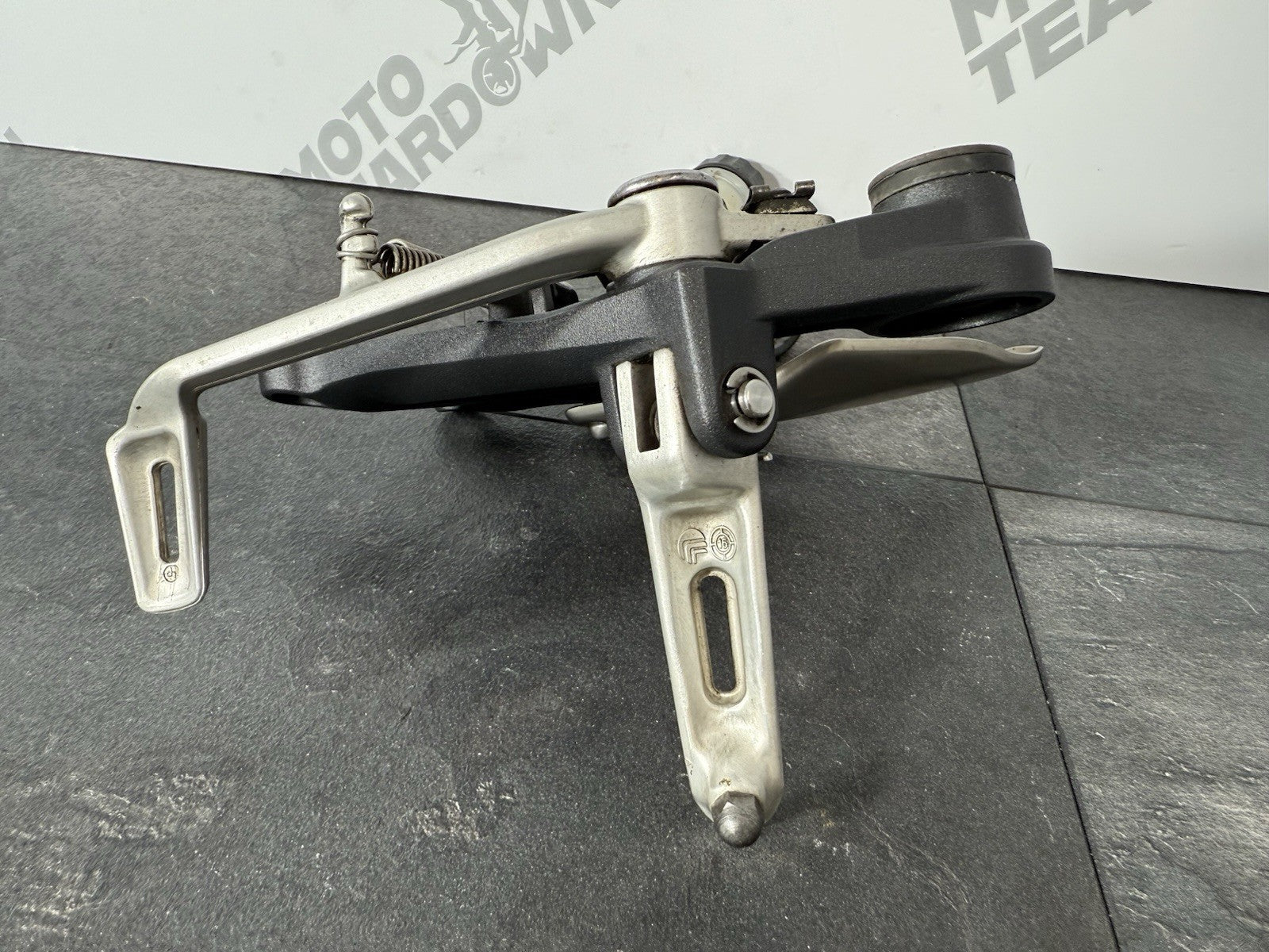 77b5b804-77a1-4d05-a46a-eee0c8909503