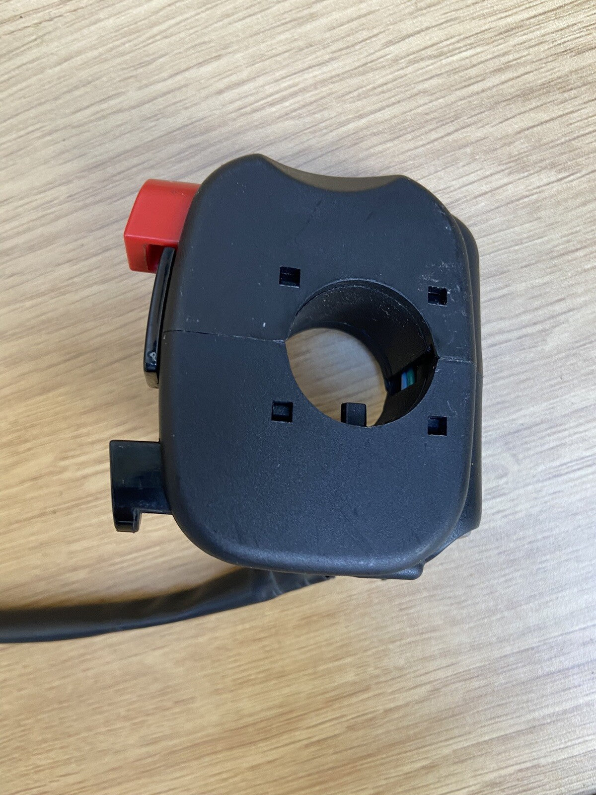 Aprilia Tuono V4 1100 Factory right hand handlebar kill switch SPARES / REPAIRS