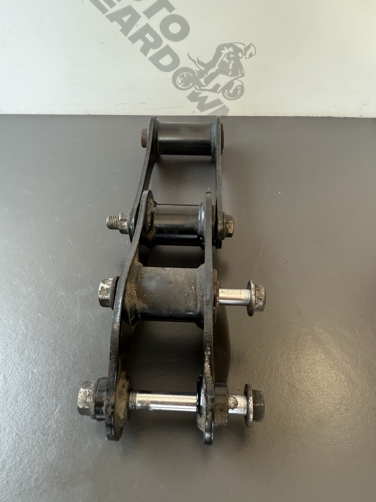 Triumph Trident 660 Rear Shock Swingarm Linkage Rear Shock Linkage 2021-2024 OEM