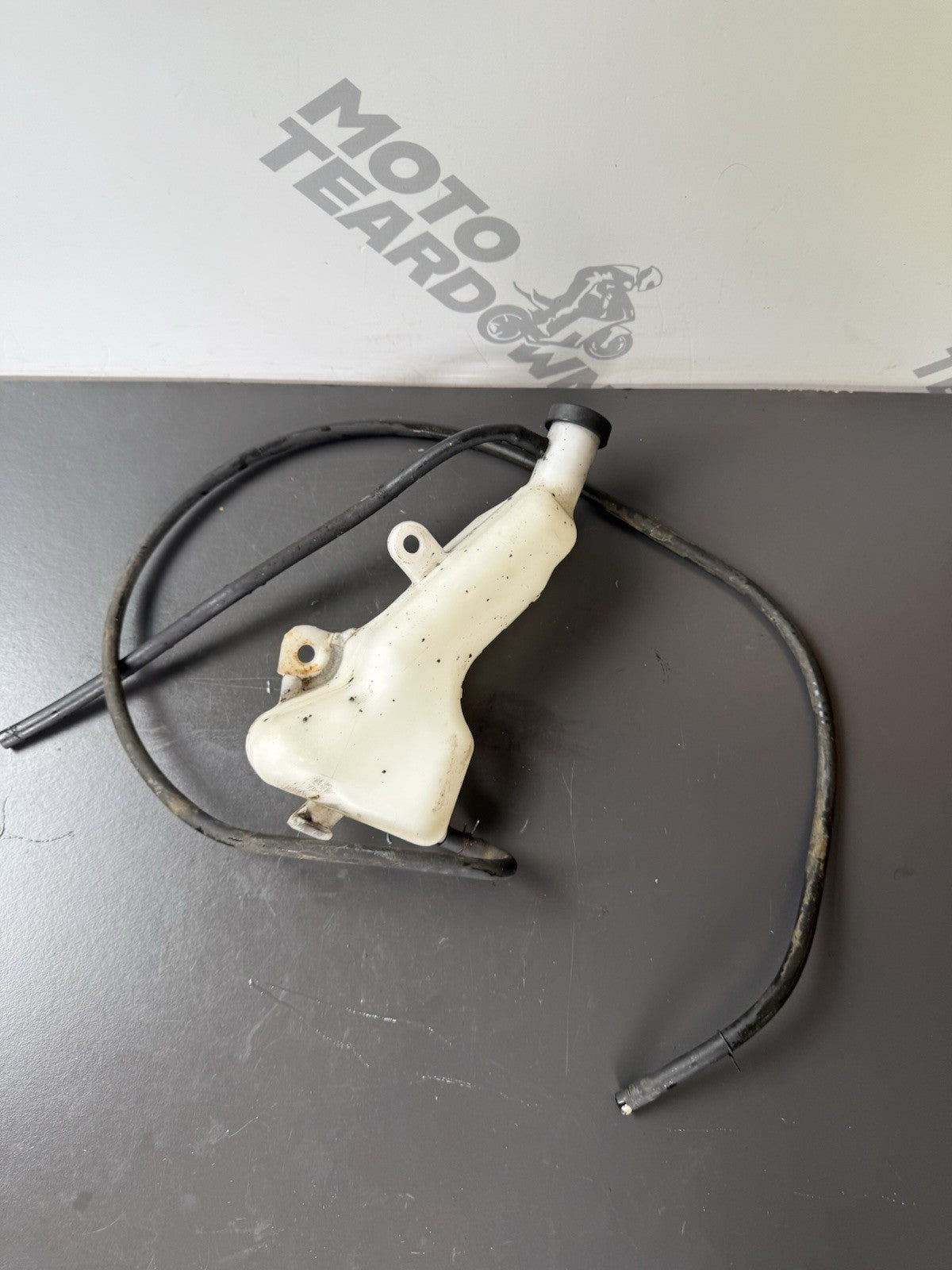 Suzuki GSXS 125 Water Coolant Header Bottle Radiator Coolant Bottle 2017-2021
