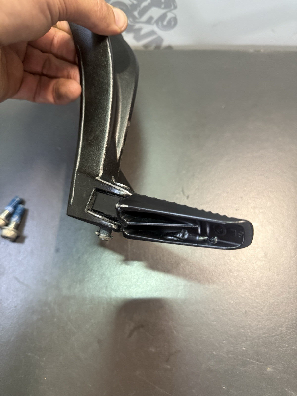 8901dfe7-8afc-4940-8374-9d011e9d616a