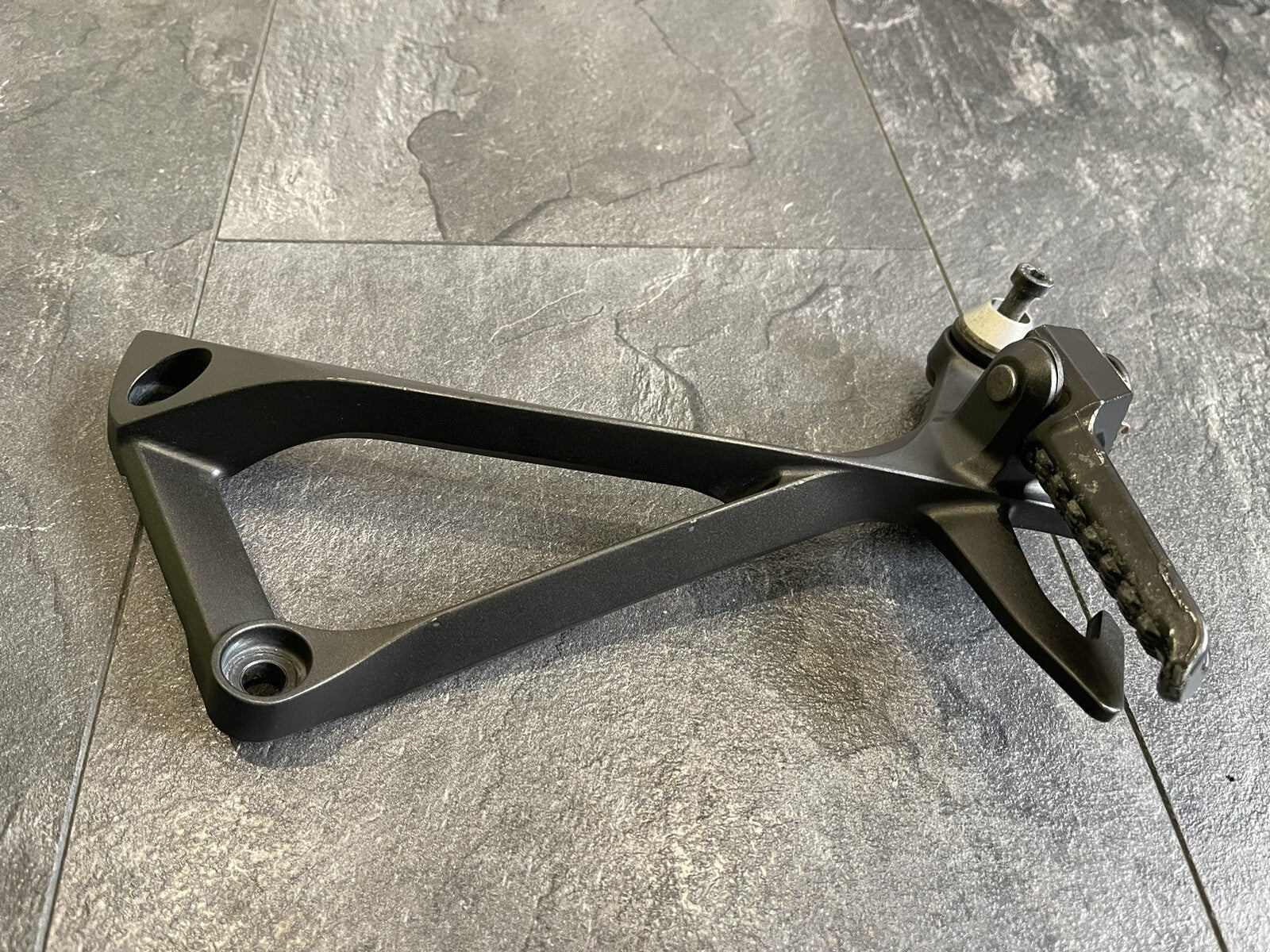Kawasaki Ninja ZX10R 2016 Right Pillion Footrest Exhaust Hanger 2017-2020 18266m