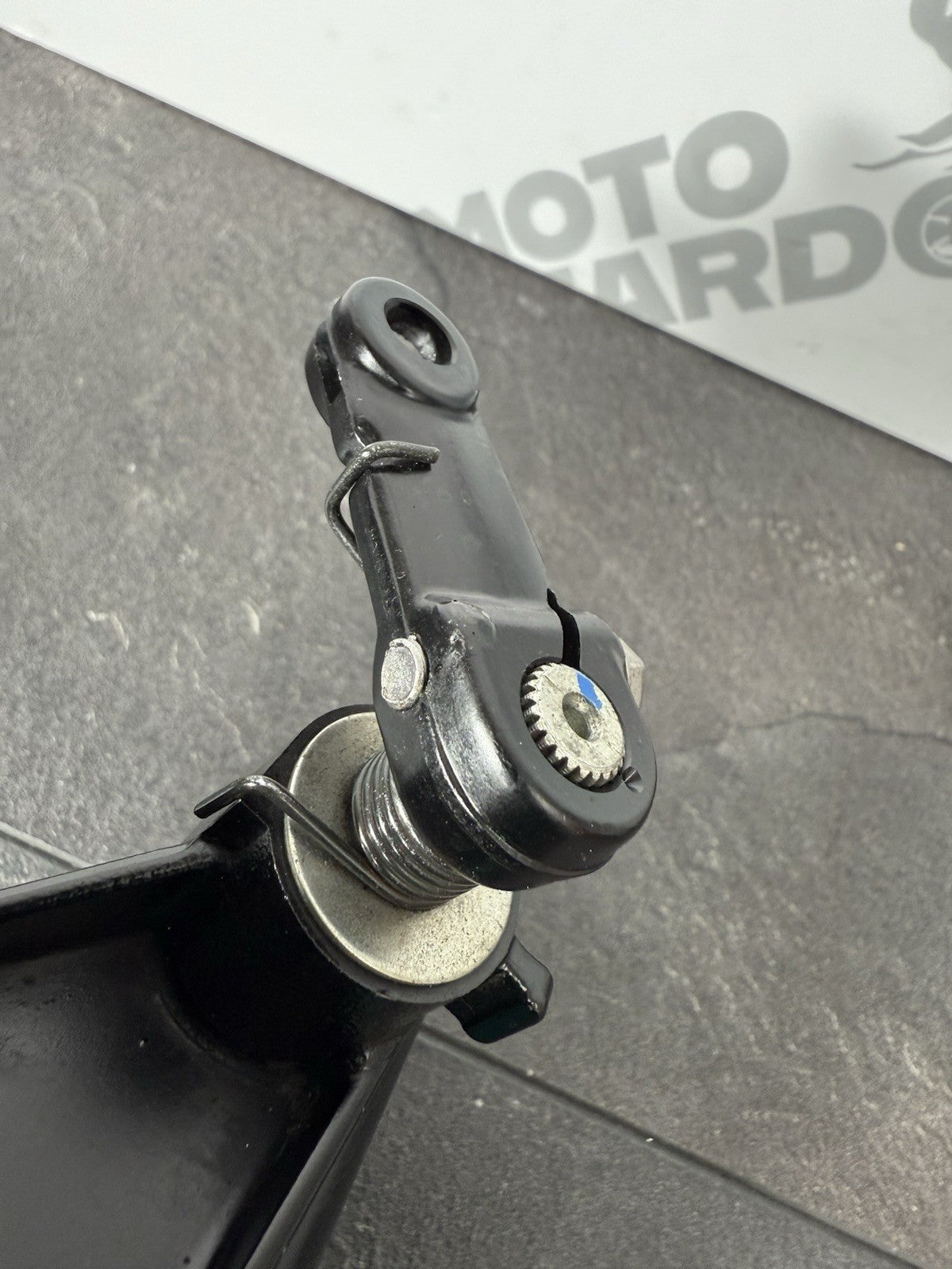 Suzuki GSXR 1000 R 2019 Clutch Release Mount Bracket 2017-25 OEM MM