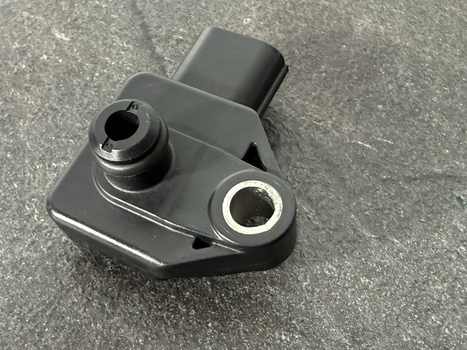 4fc90e57-e1b1-4980-9eec-8176daeb2a0d