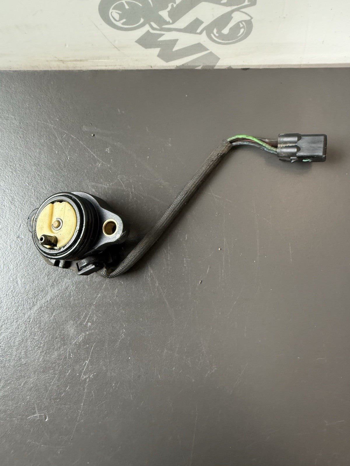 Triumph Daytona 675R Speed Sensor Engine Speed Sensor 2013-2016 Speed Sensor OEM