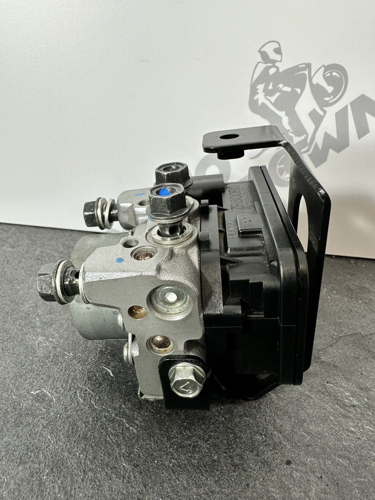 Kawasaki Z800 ABS 2016 ABS Pump Actuator 12691 Miles 2013-2018 OEM ZR800