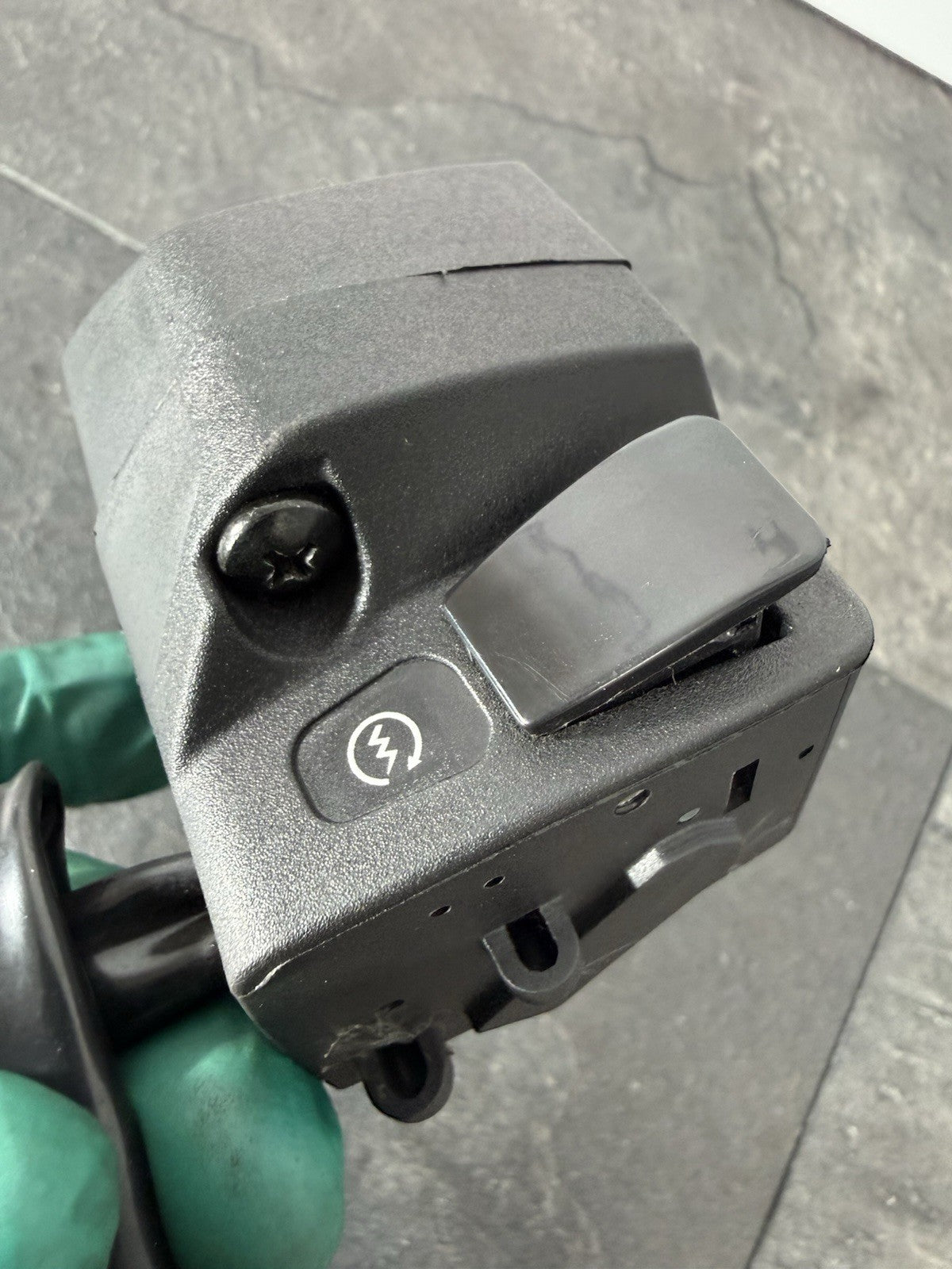 b08c4a12-c378-4c33-a455-18047177a374