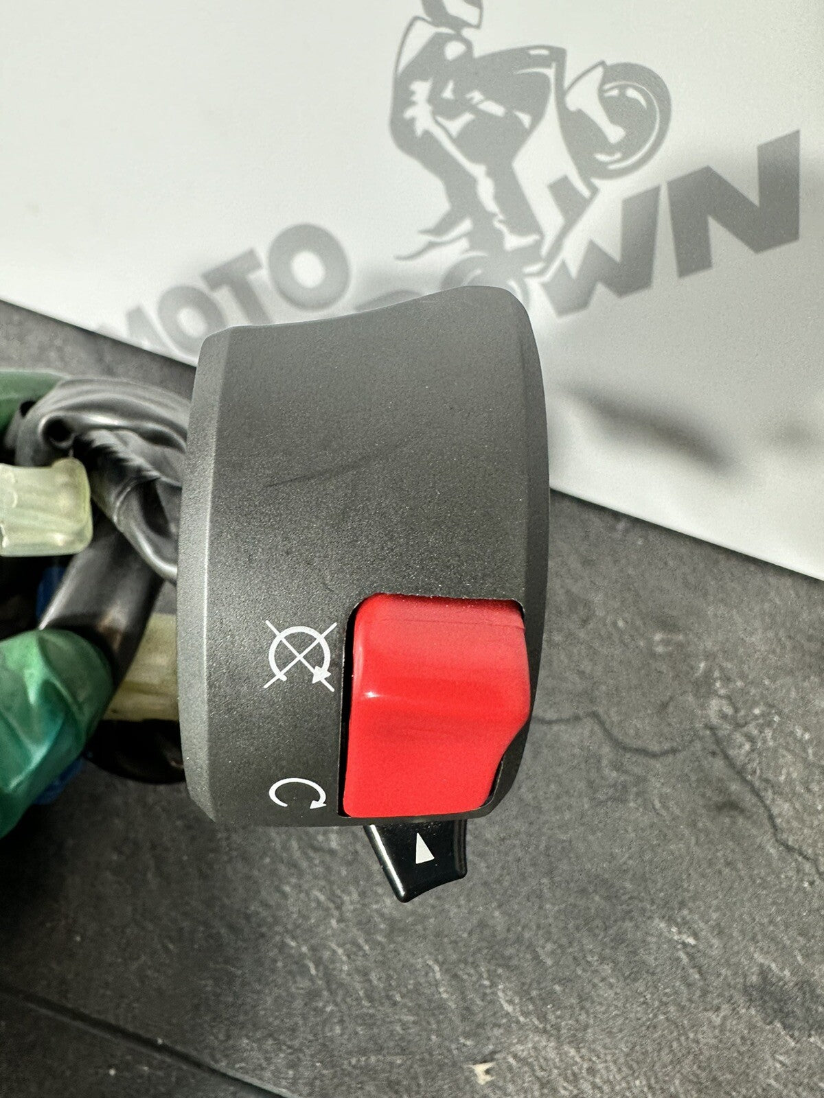 Yamaha R7 690 2024 Right Switchgear Switch Gear Assembly 1784 Miles 2022 2023
