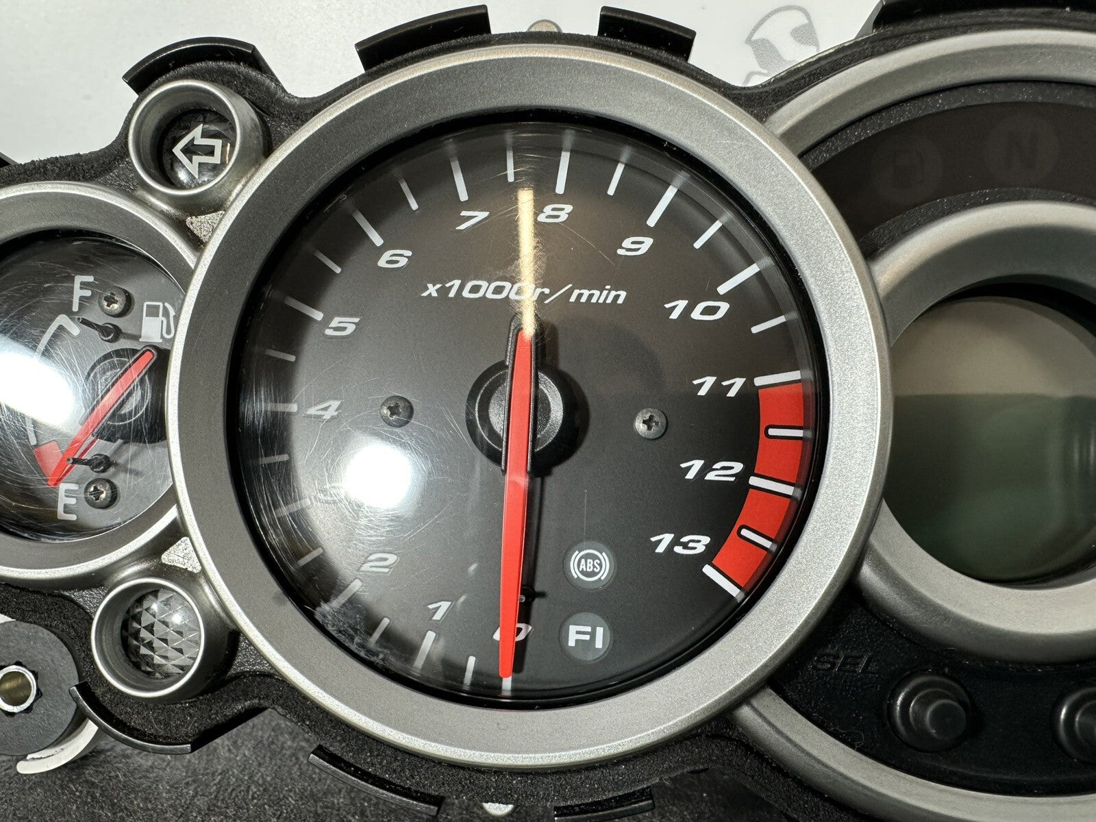 Suzuki GSXR 1300 2016 HAYABUSA Speedo Clocks Speedometer Dash 18408 Miles OEM
