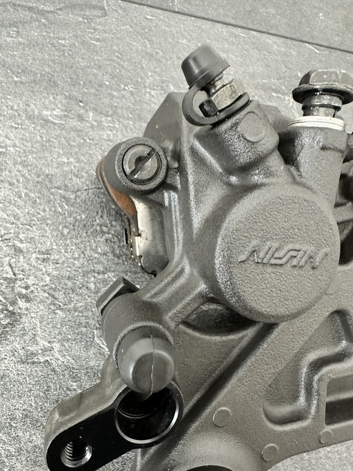 Kawasaki ZX6R 636 ABS 2016 NISSIN Rear Brake Caliper & Hanger 8655m 2013-2015