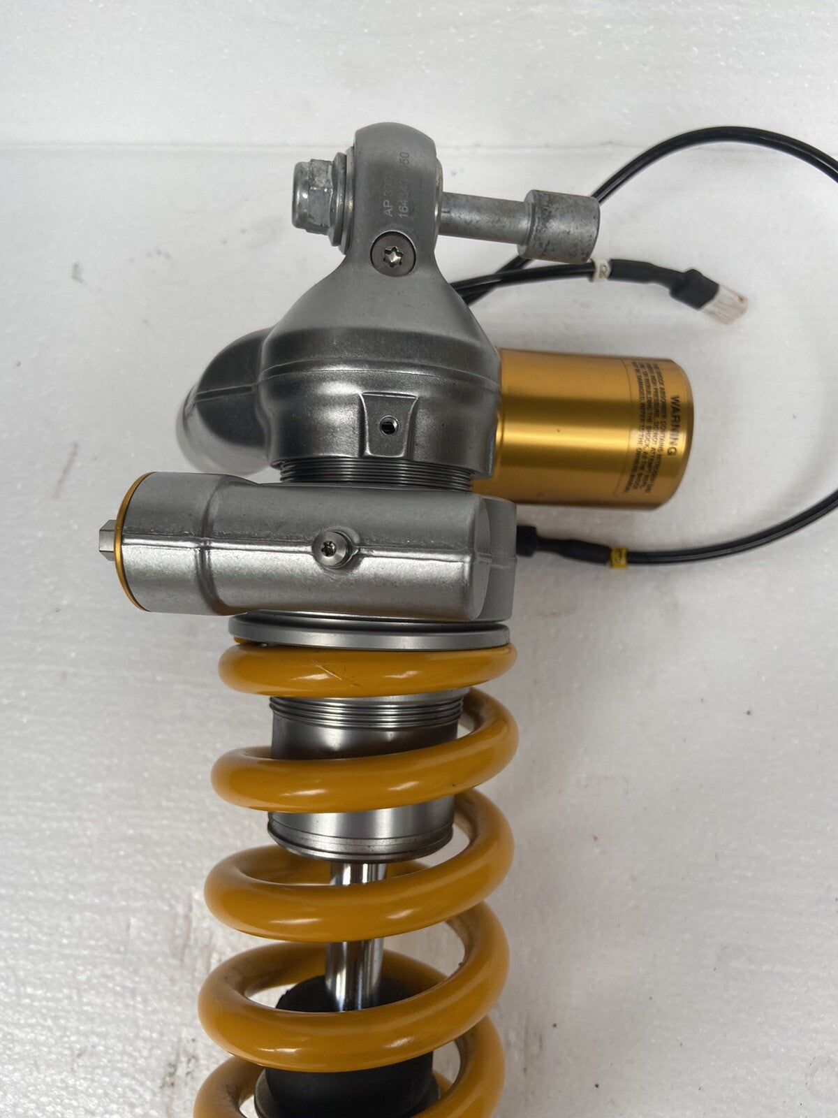 Aprilia Tuono V4 Factory Ohlins TTX rear Shock Ohlins TTX Rear suspension 2020