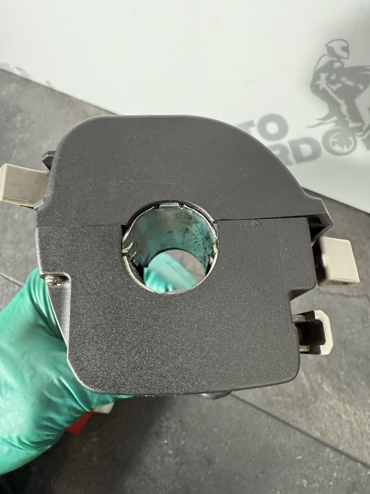 b84fb696-2781-4838-8c6b-6250a8d83845