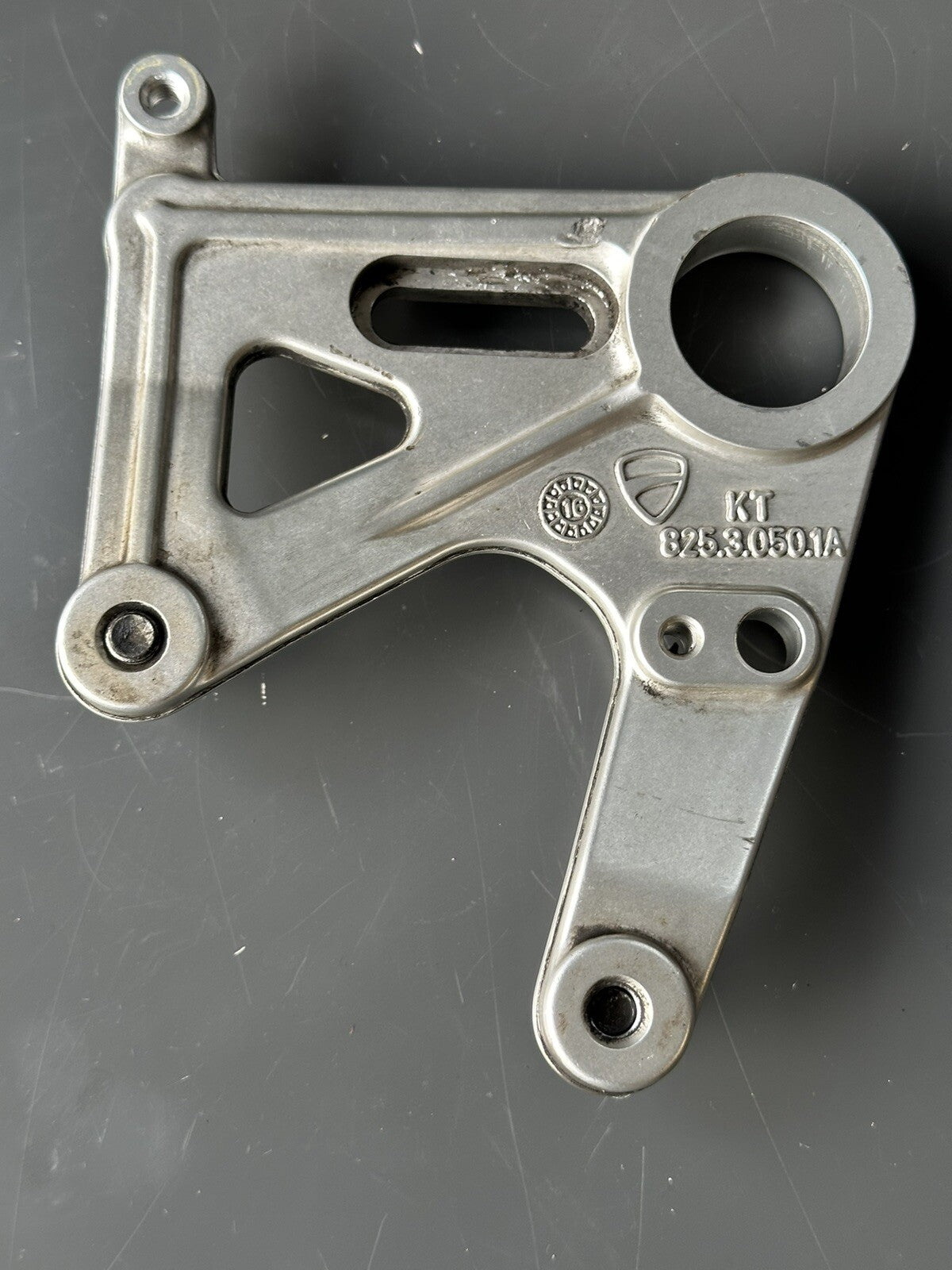 DUCATI 899-959 Panigale Rear Brake Caliper Bracket Brake Bracket 82530501A OEM