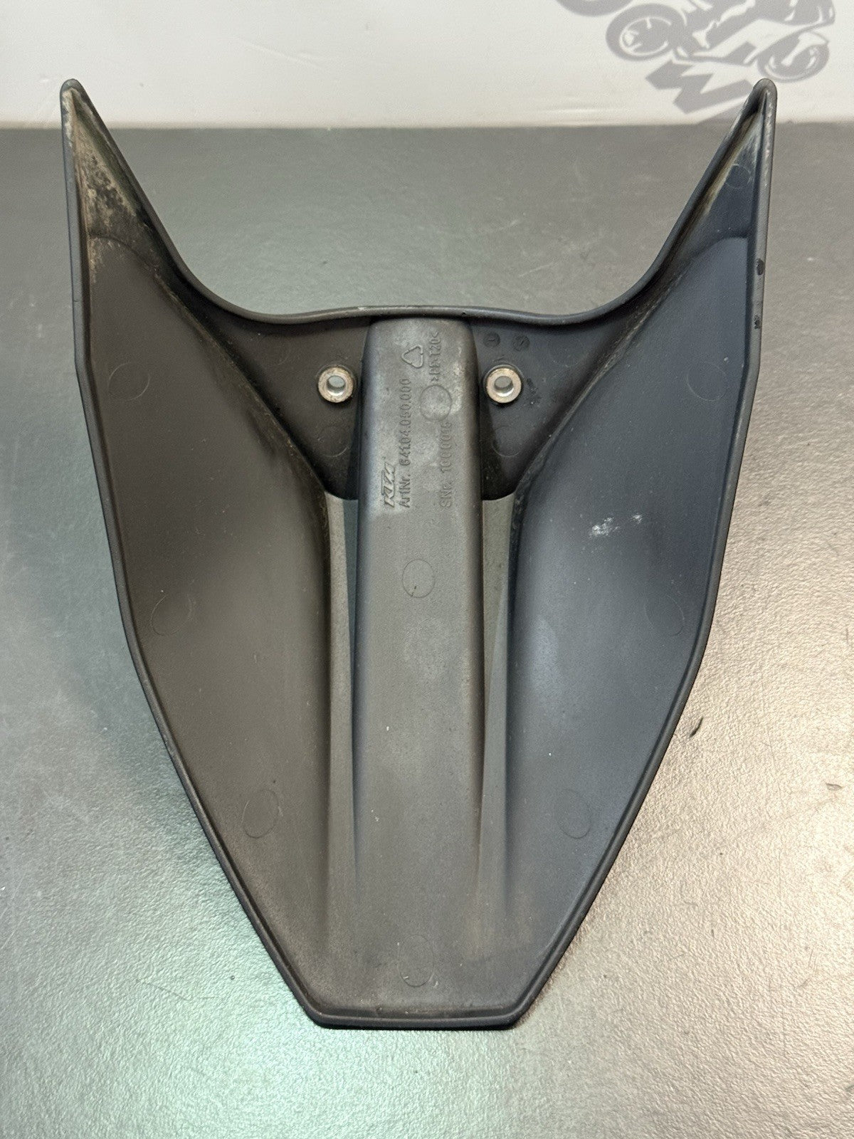 10d5f1b5-04a4-4204-aaf8-b5a2f9494d40