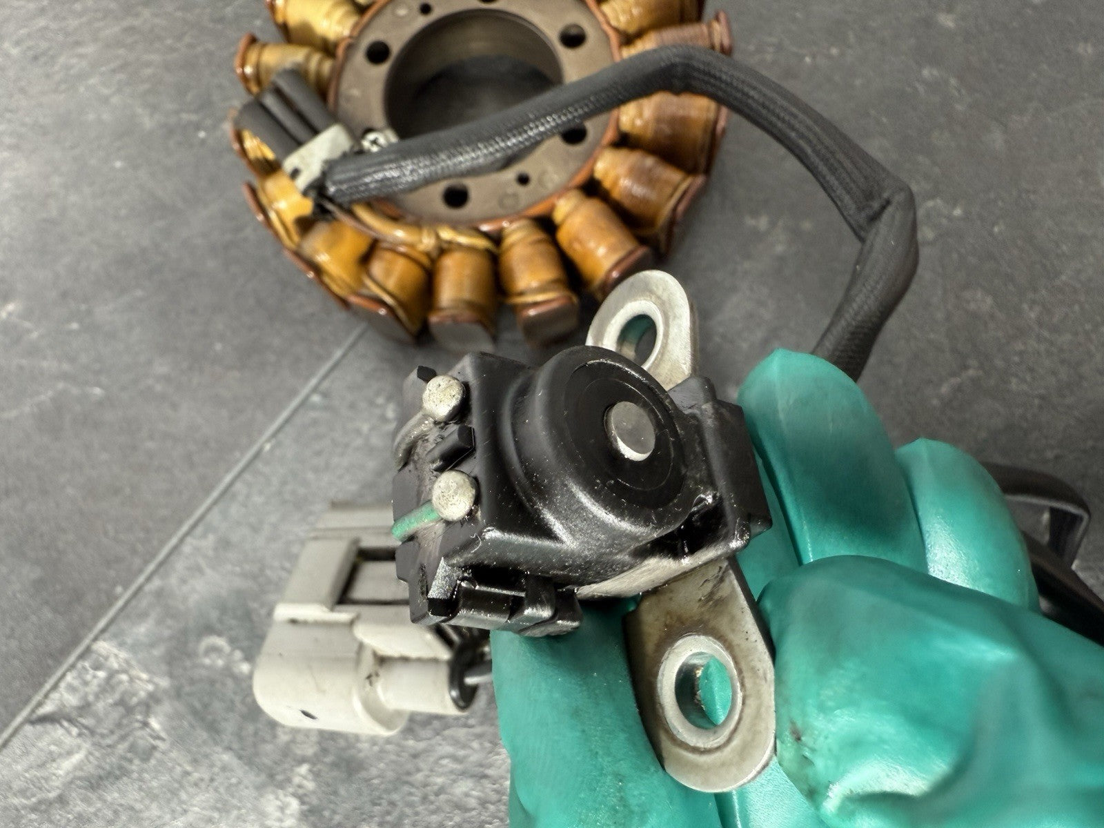 Triumph Street Triple 765 R 2017 Stator Magneto 18498 Miles 2018-2021 765 RS OEM