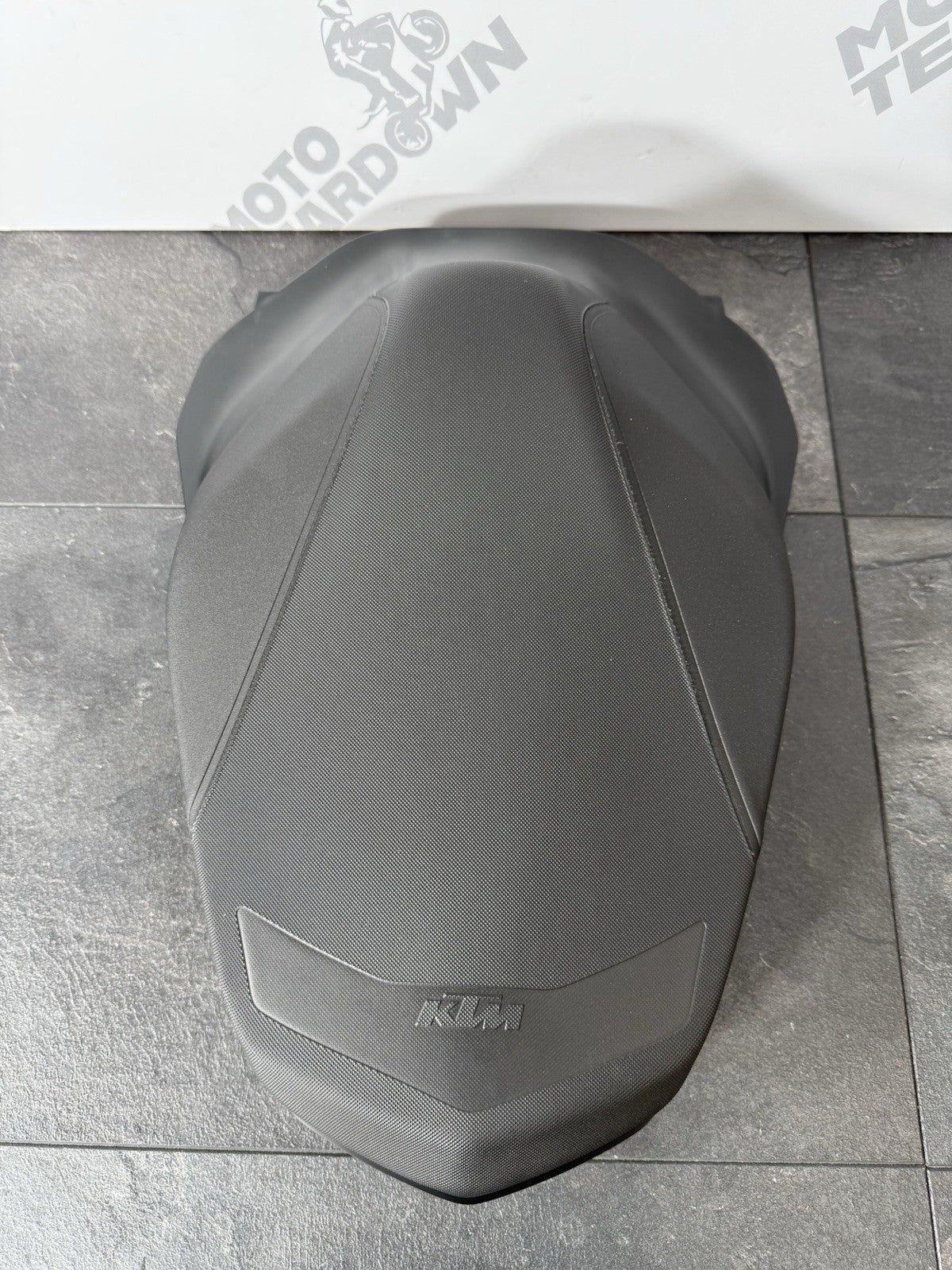 02270000-a5e7-4a88-92b5-18fff8f42467