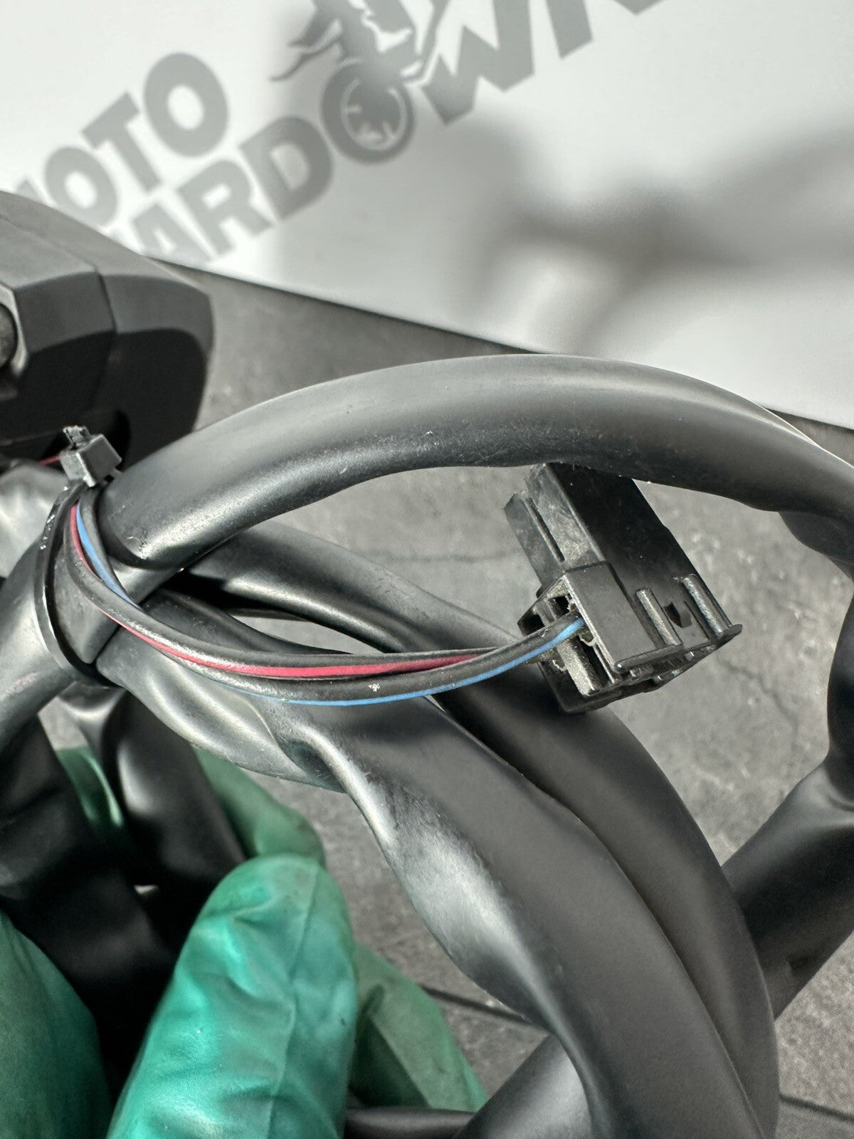 Suzuki GSXR 1300 2016 HAYABUSA Right Switchgear Kill Switch 18408 Miles OEM
