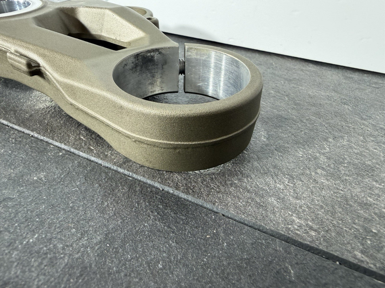 b40d664f-c510-420f-b6ef-32a500f86322