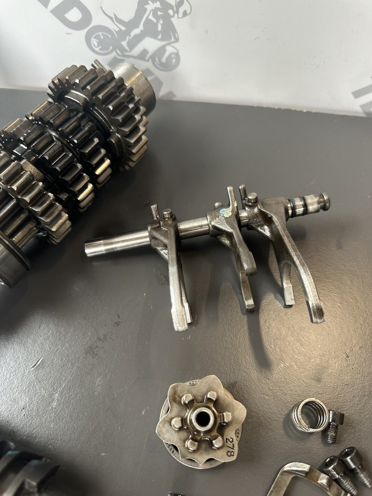 TRIUMPH SPEED TRIPLE 1050 2011 - 2015 COMPLETE GEARBOX TRANSMISSION ENGINE GEARS