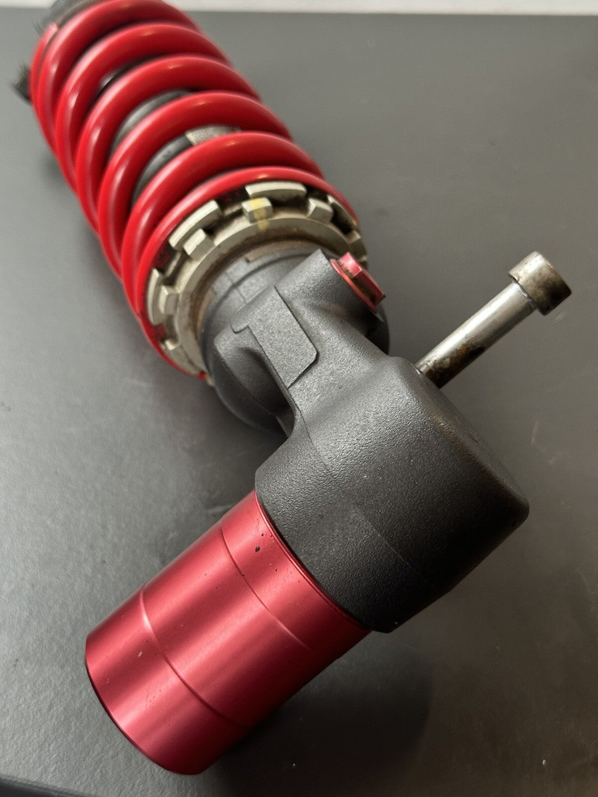 Triumph Speed Triple SHOCK ABSORBER REAR TRIUMPH SPEED TRIPLE 1050 2011 - 2015