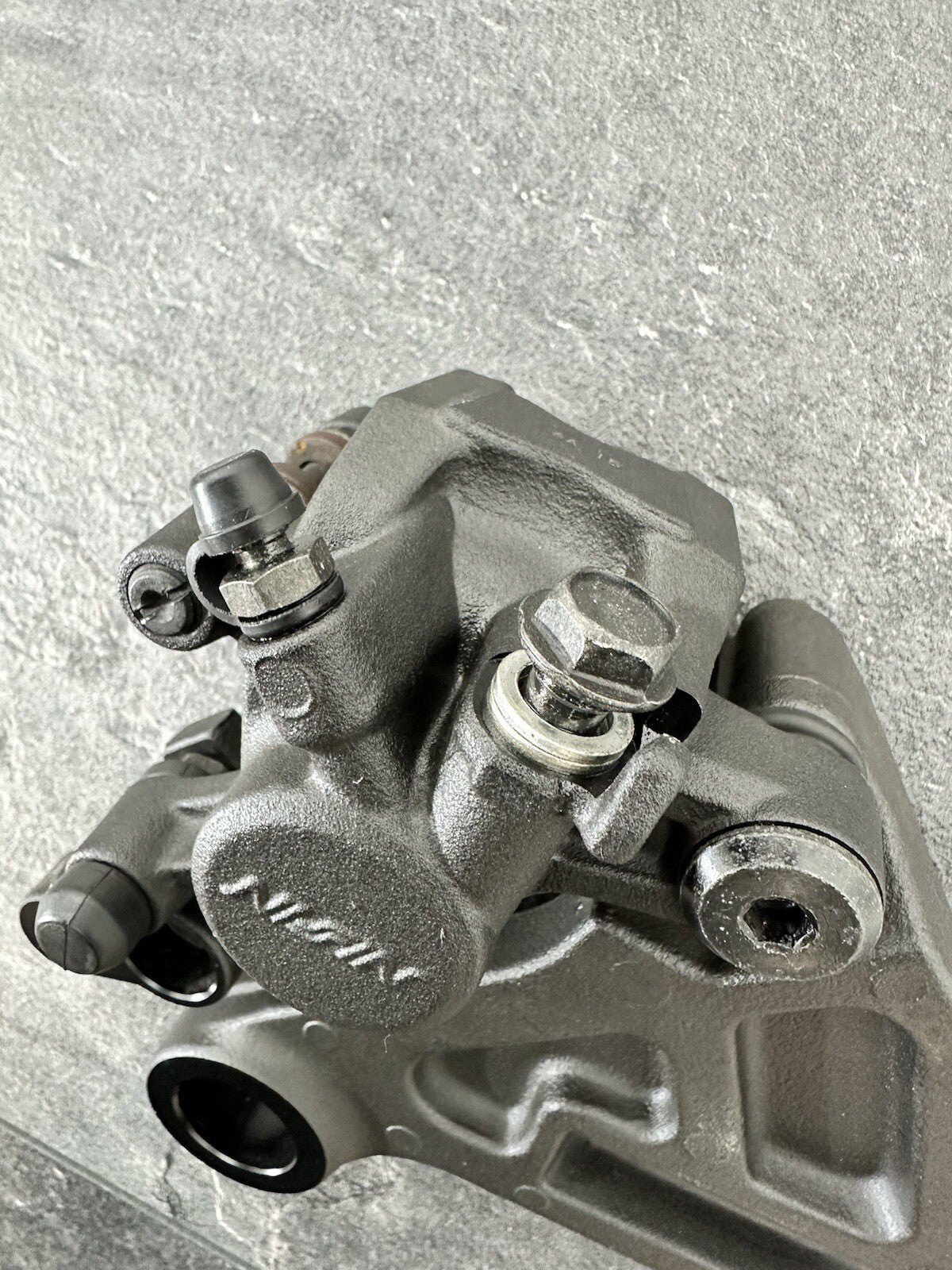 Kawasaki ZX6R 636 ABS 2016 NISSIN Rear Brake Caliper & Hanger 8655m 2013-2015