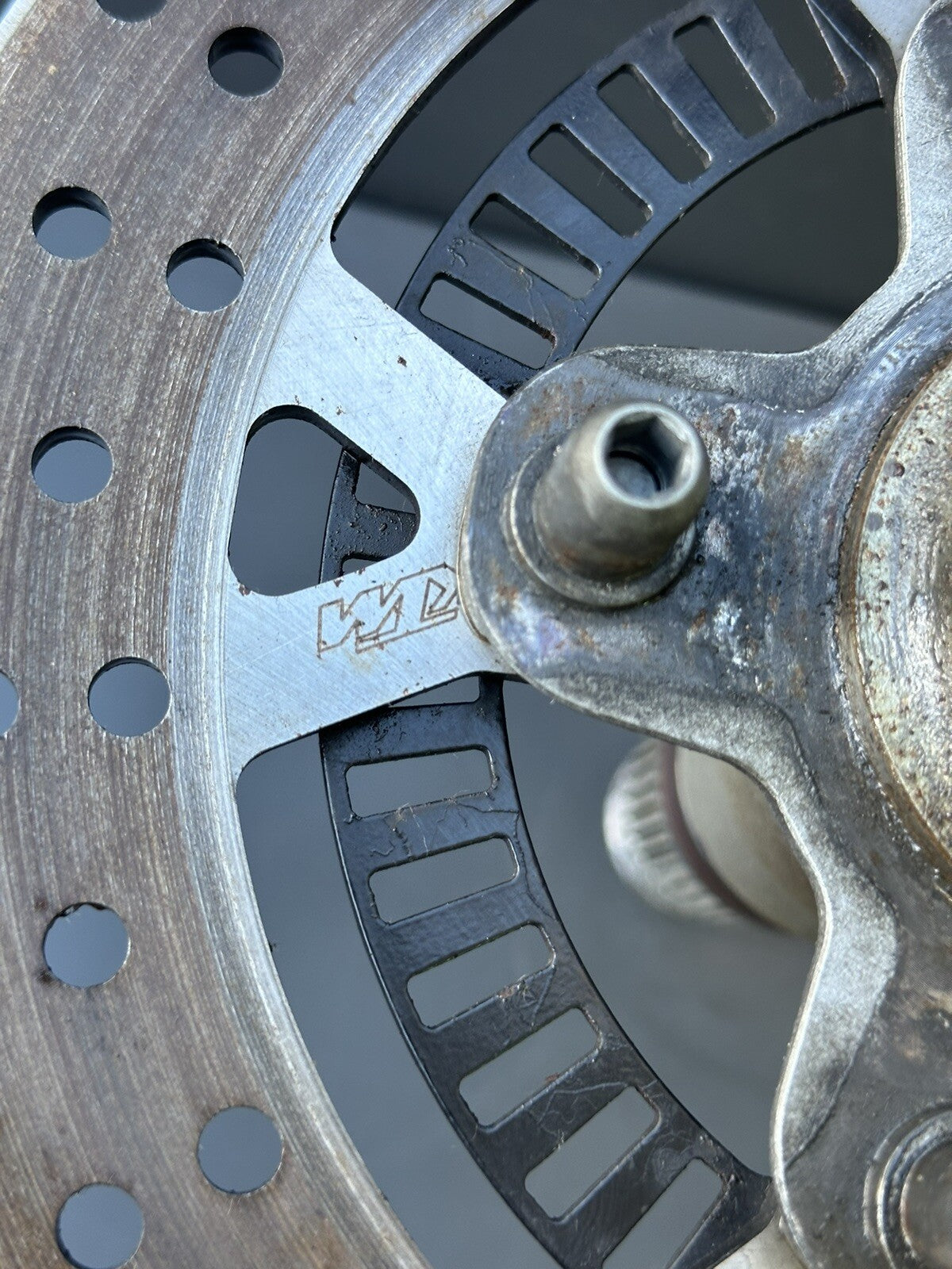 KTM 1290 Superduke 2014 Rear Wheel Axle Spindle & Brake Disc KTM 1290 Spindle